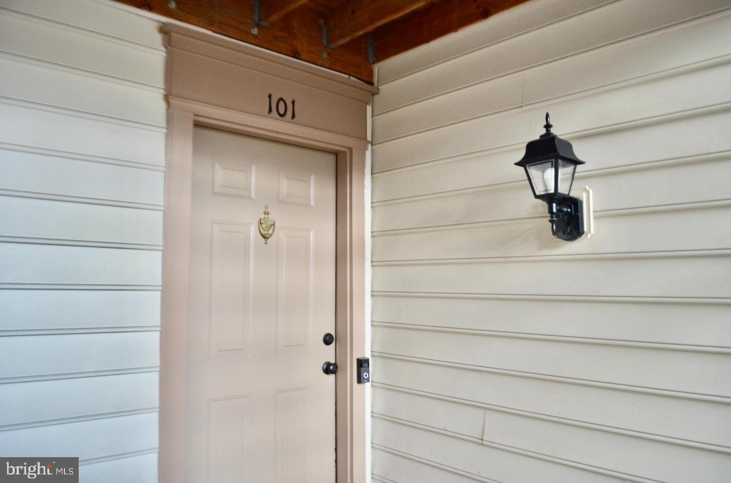 GUNSTON CORNER - Residential