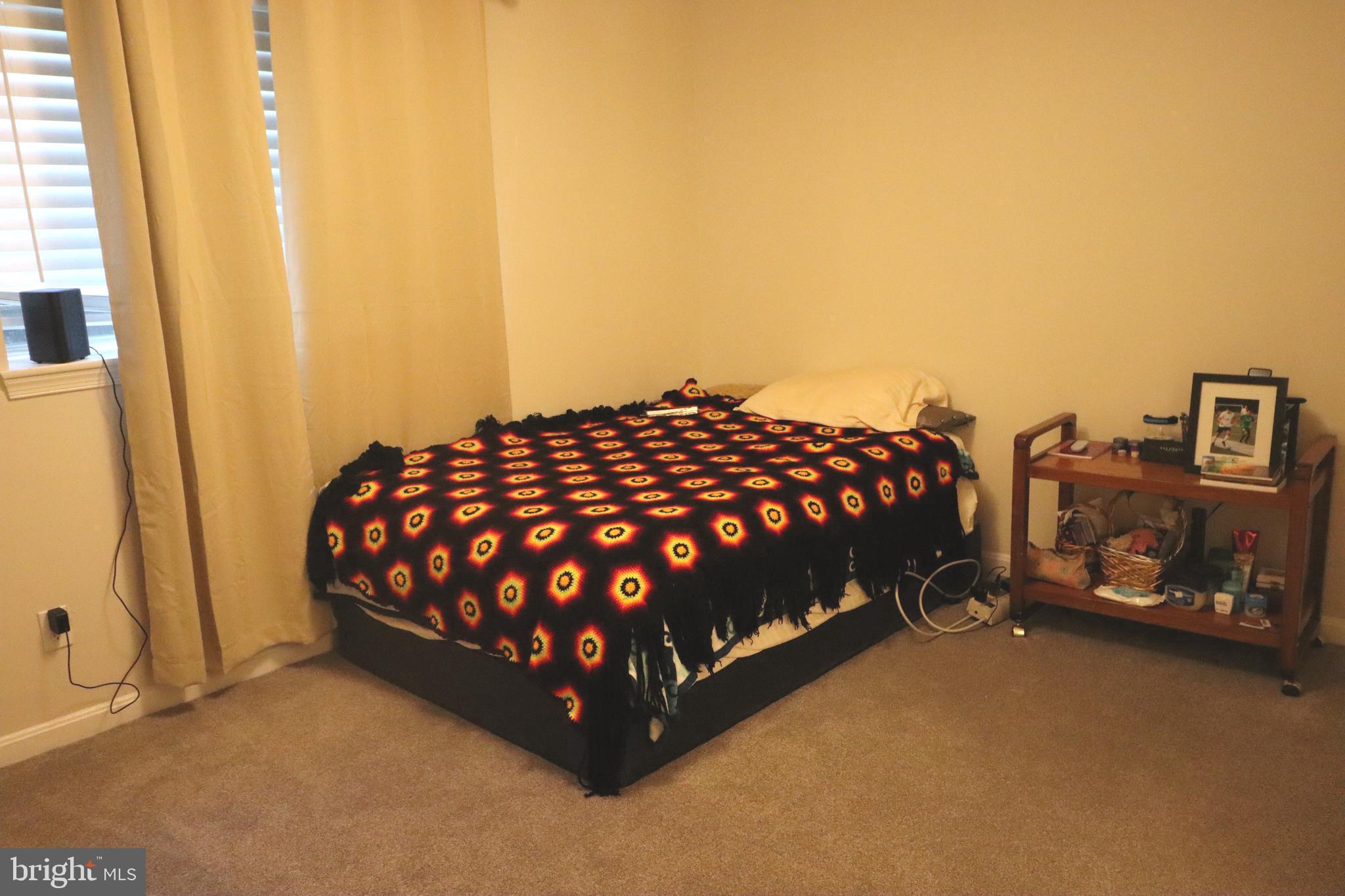 GUNSTON CORNER - Residential