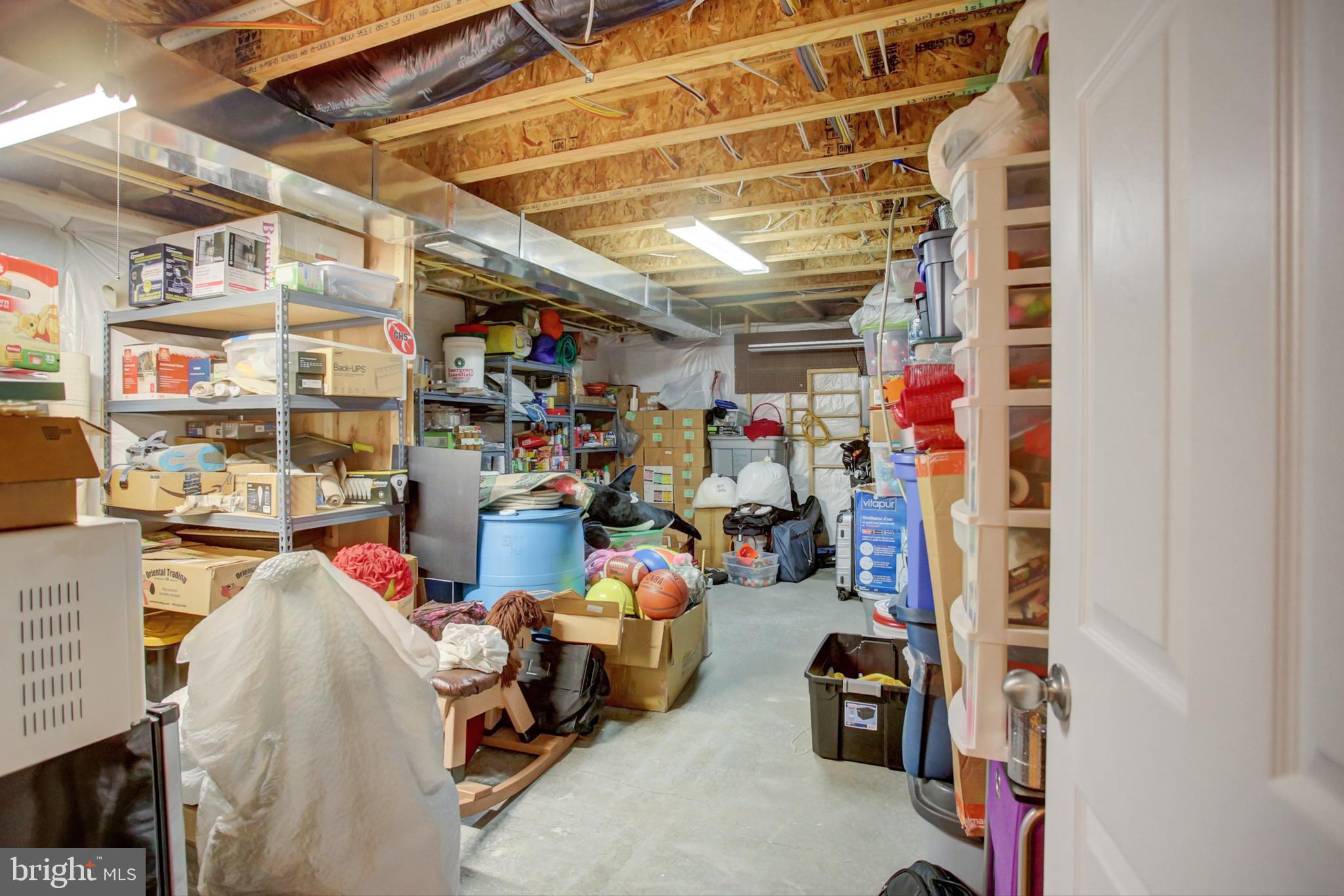 UPLAND ESTATES - Residential