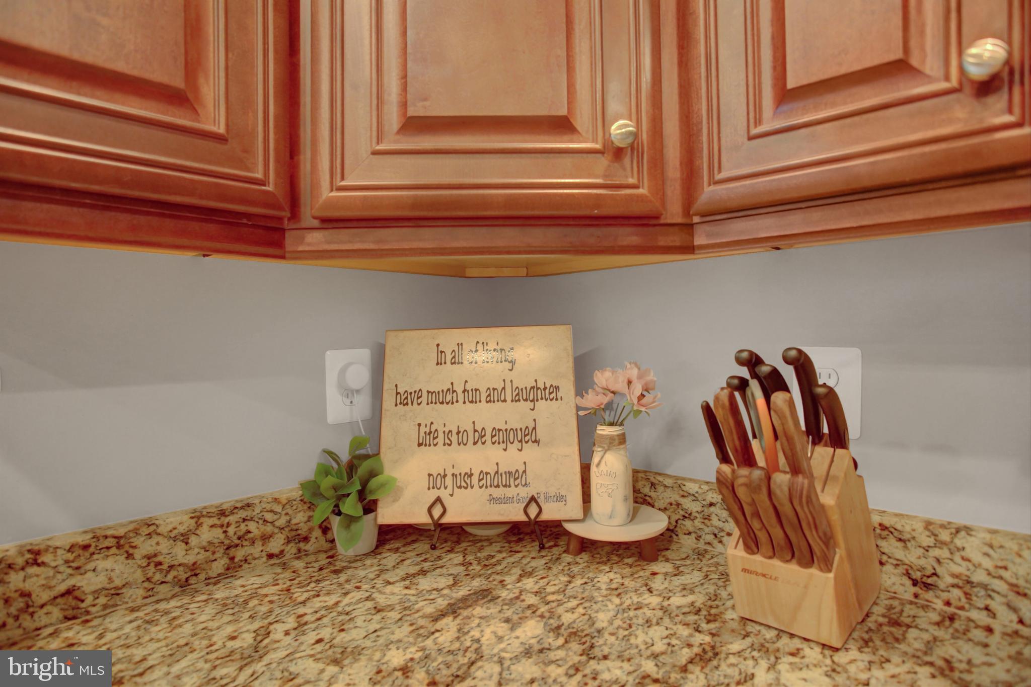 UPLAND ESTATES - Residential