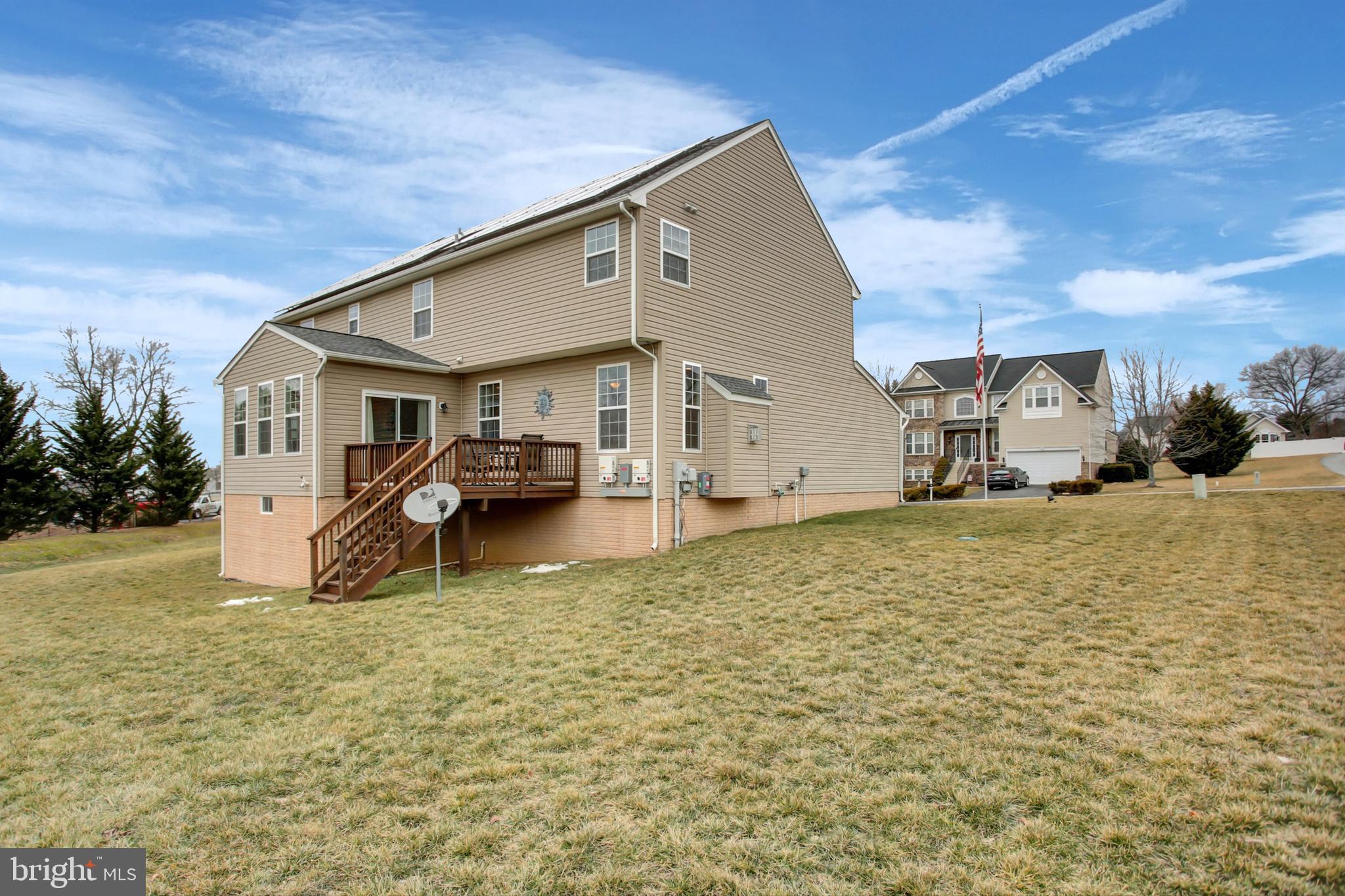 UPLAND ESTATES - Residential