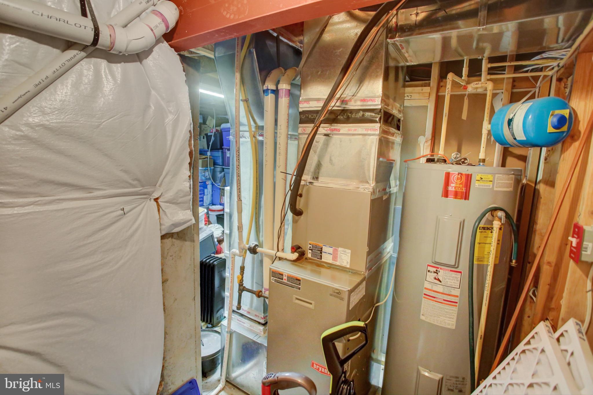 UPLAND ESTATES - Residential