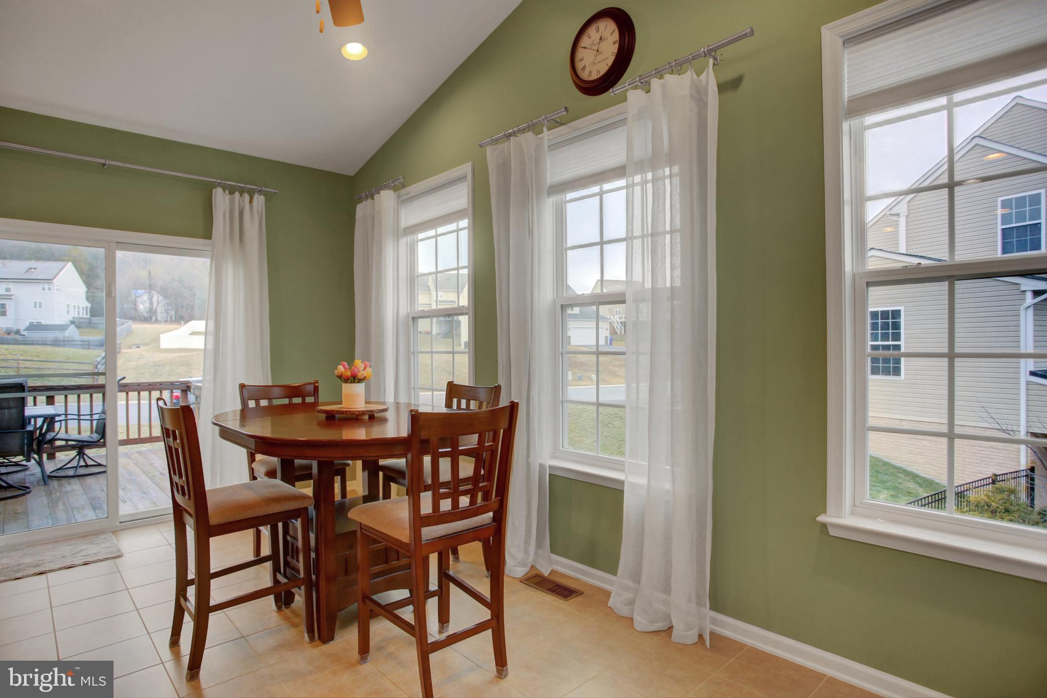 UPLAND ESTATES - Residential