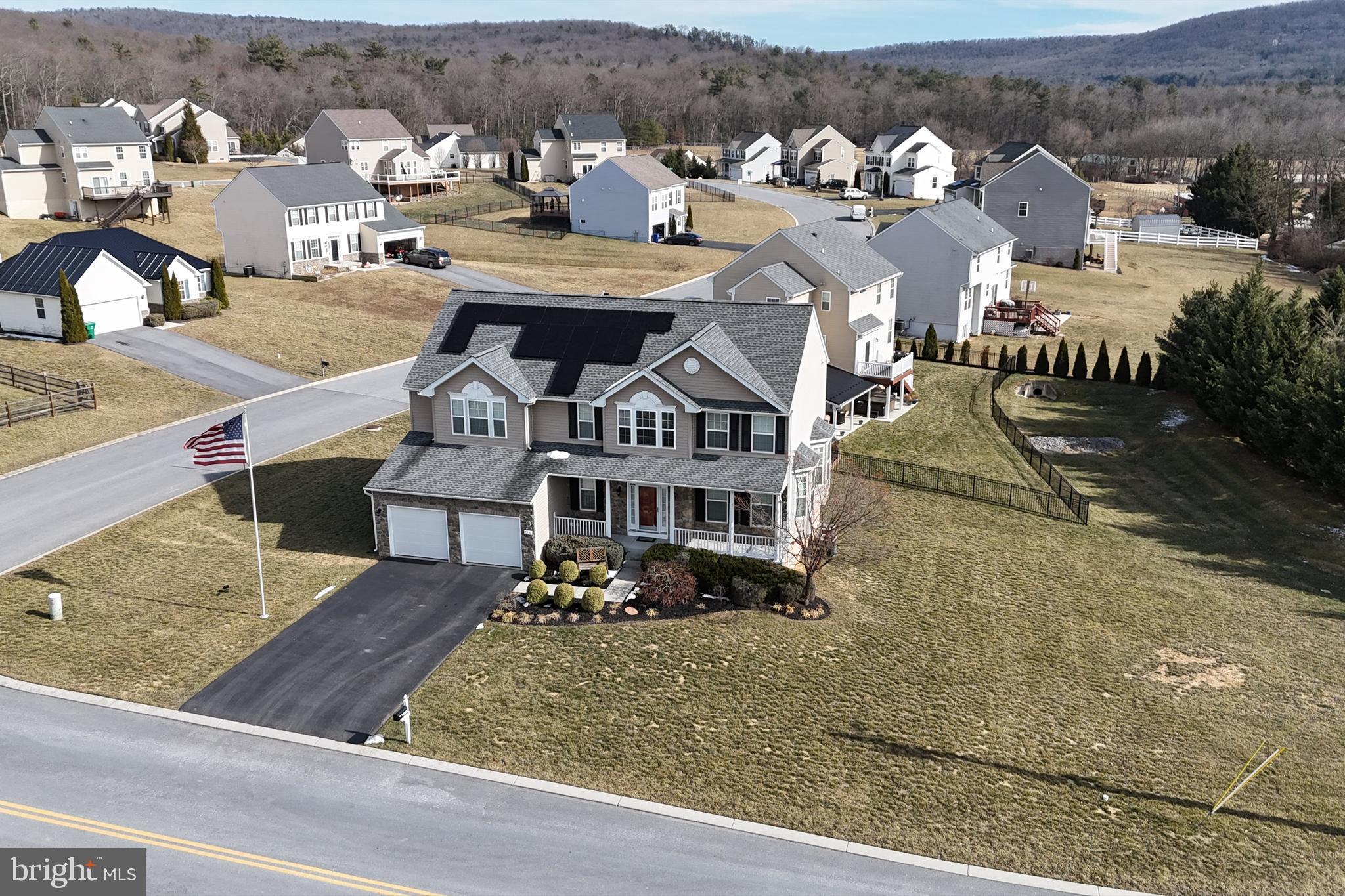 UPLAND ESTATES - Residential