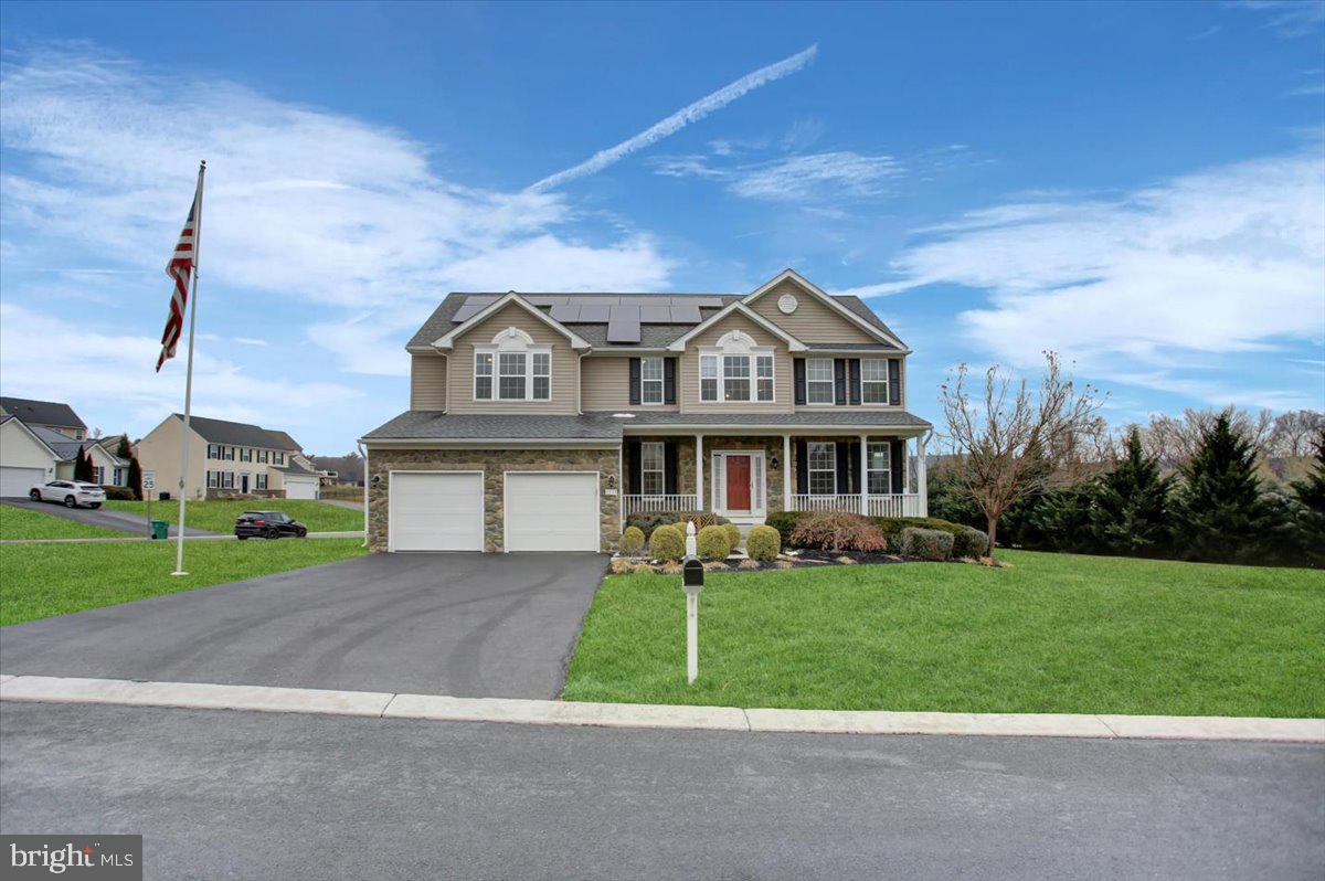 UPLAND ESTATES - Residential