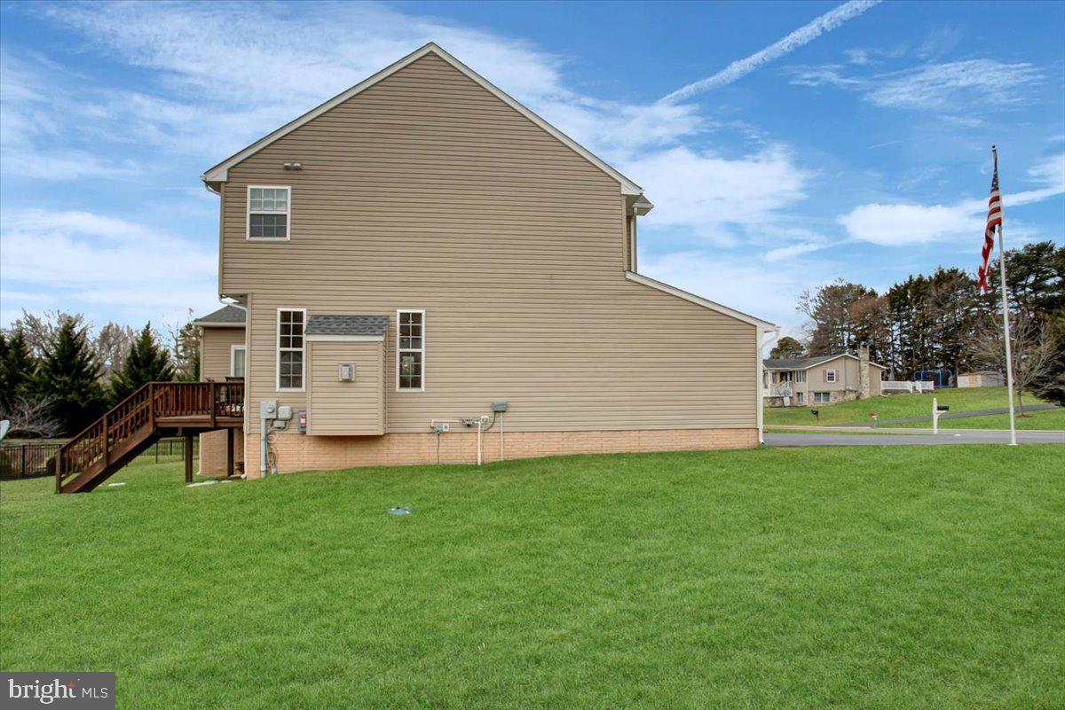 UPLAND ESTATES - Residential