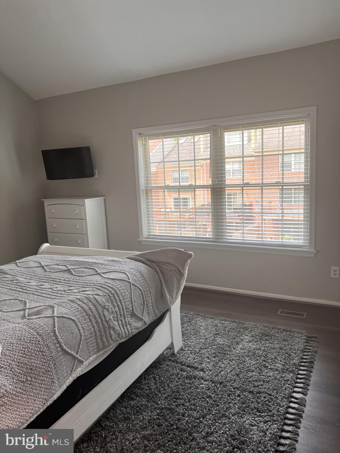 LOVETON FARMS - Residential Lease