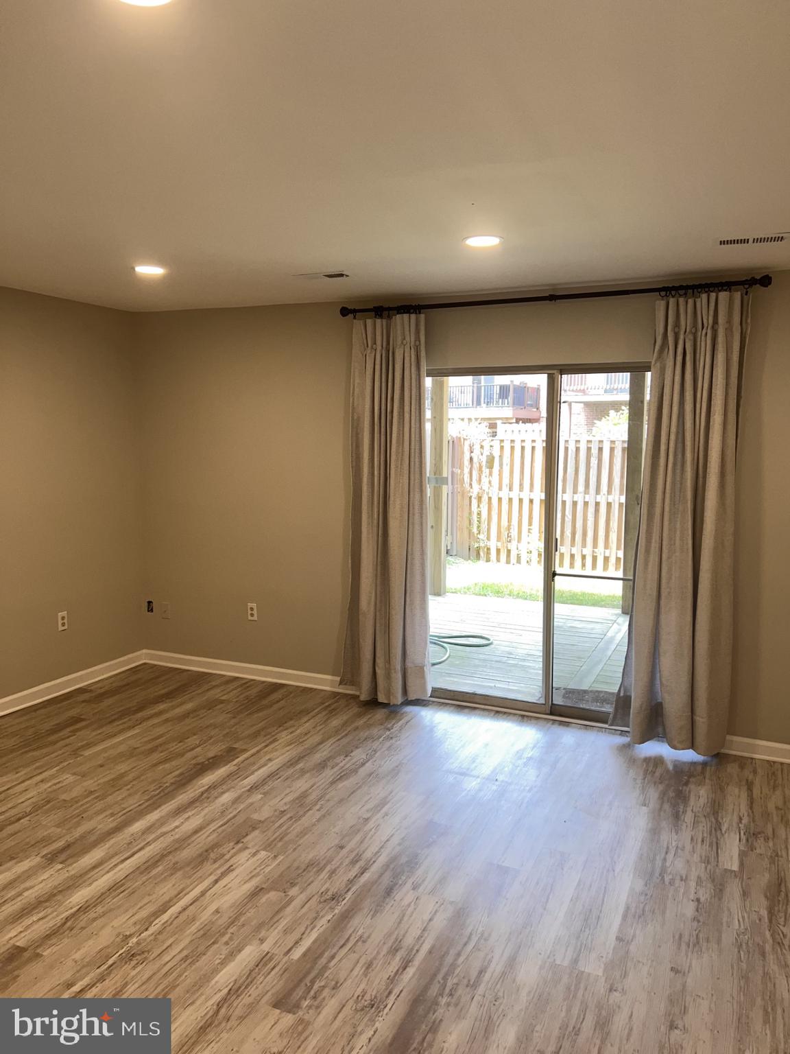 LOVETON FARMS - Residential Lease