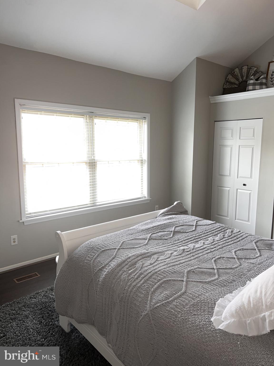 LOVETON FARMS - Residential Lease