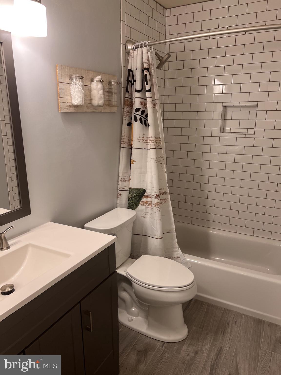 LOVETON FARMS - Residential Lease