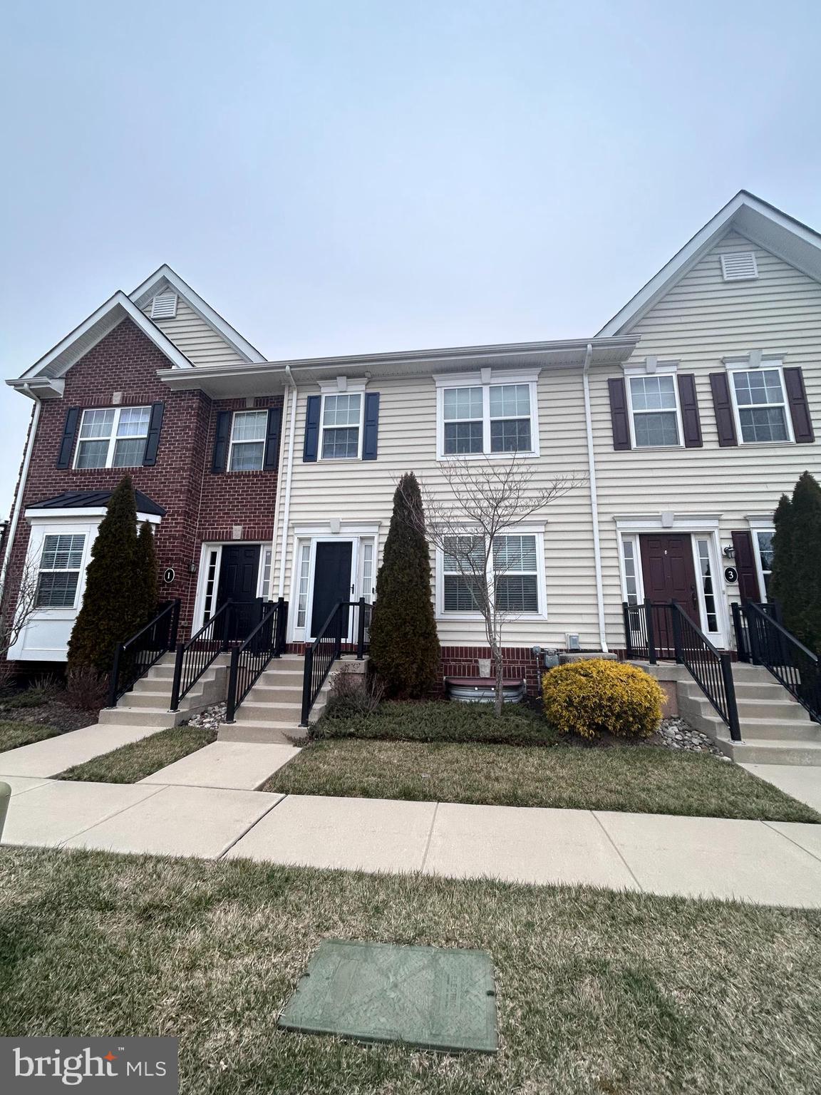 CARRIAGE HILL - Residential Lease
