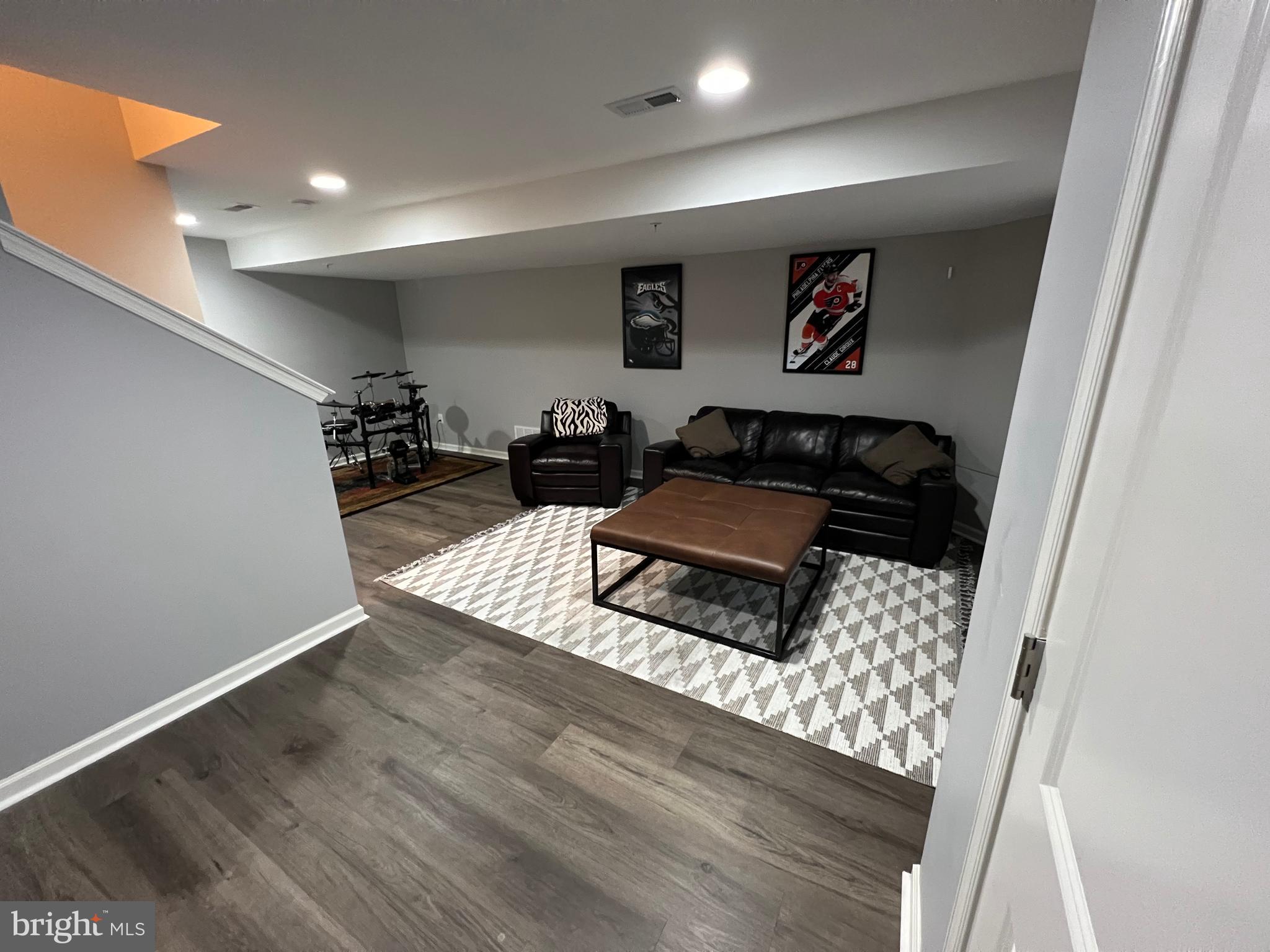 CARRIAGE HILL - Residential Lease