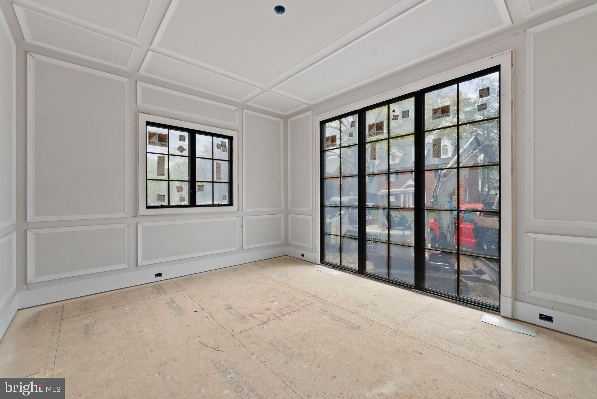 LYON VILLAGE - Residential