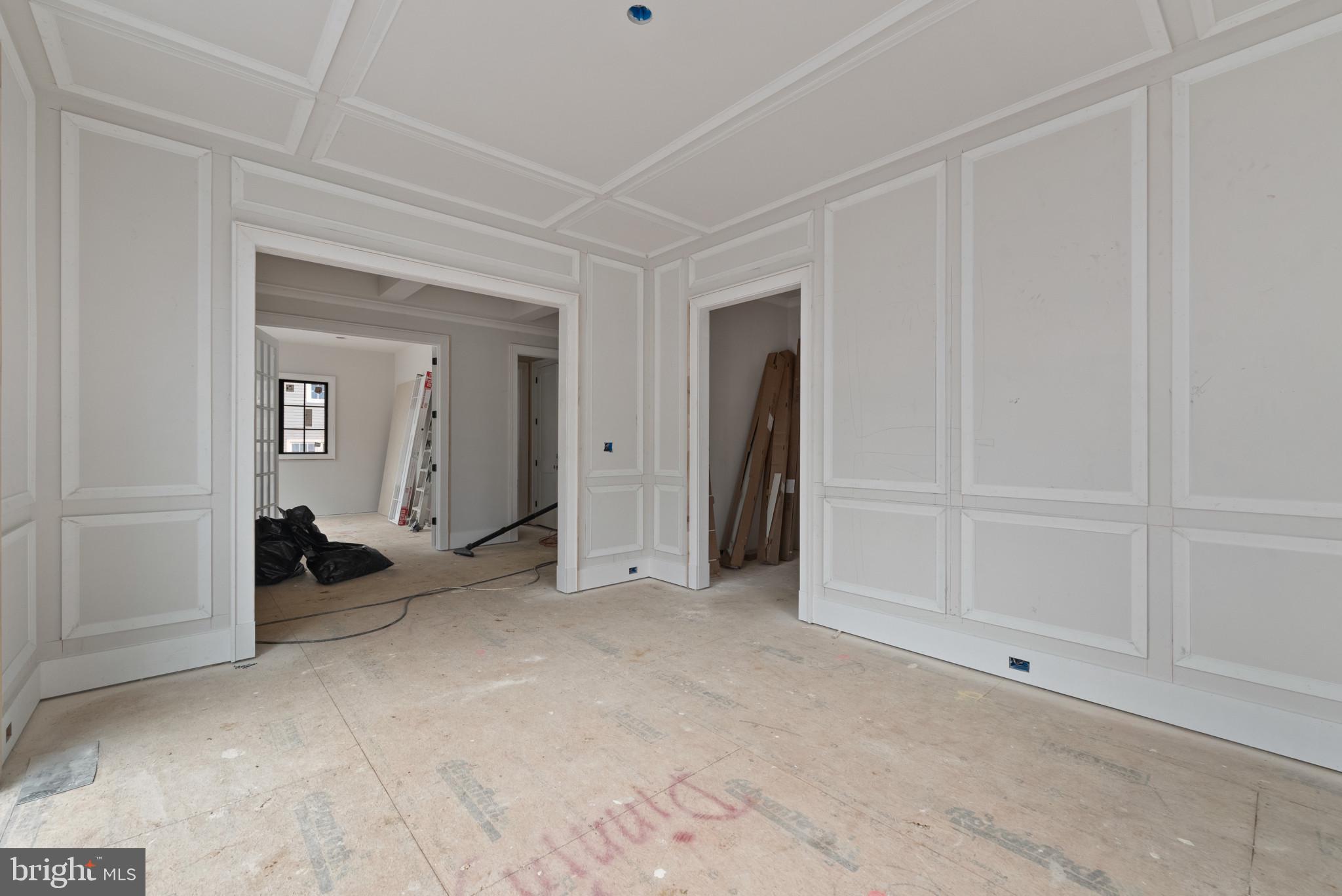 LYON VILLAGE - Residential