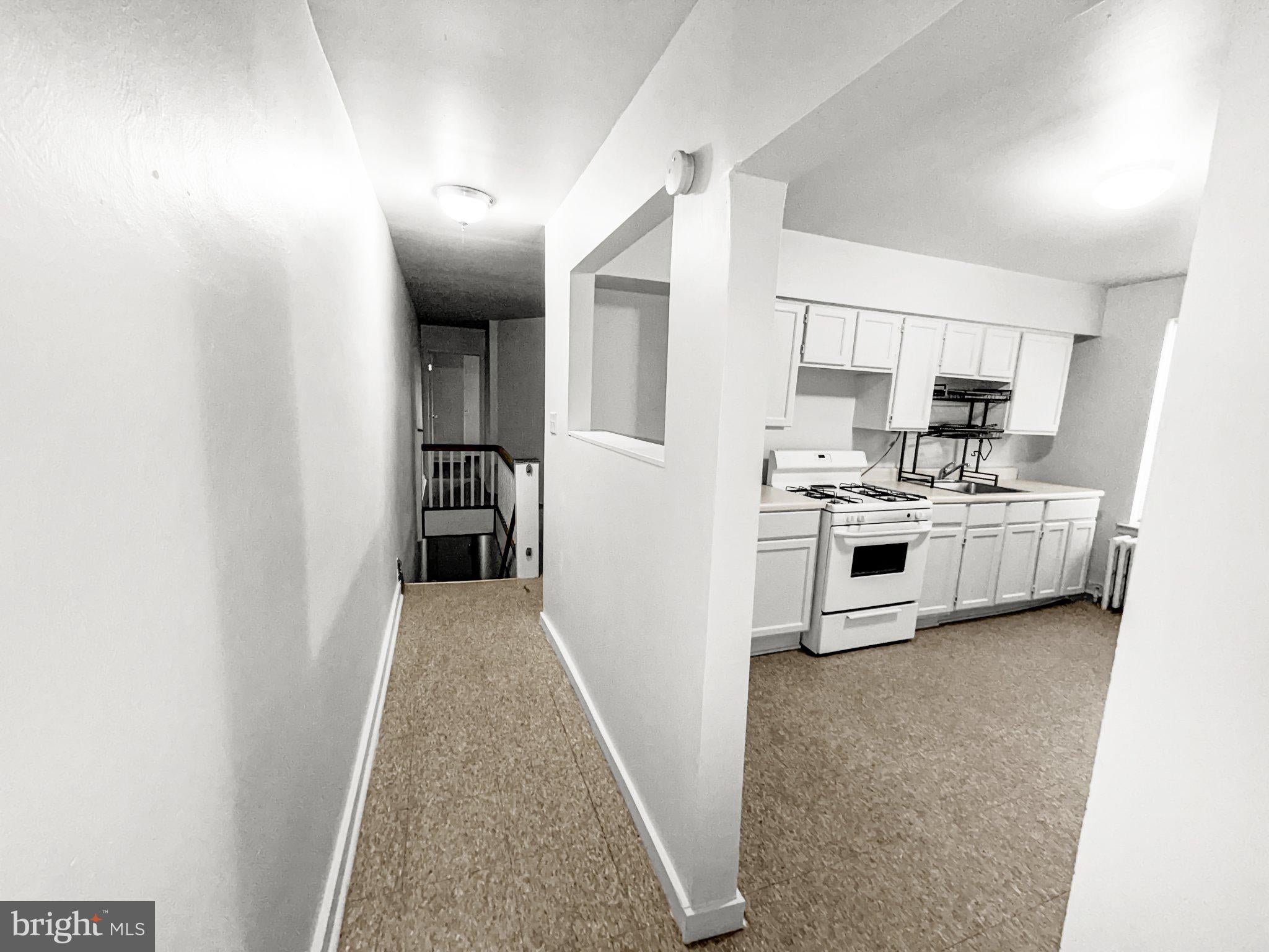 352 N GROSS STREET 2