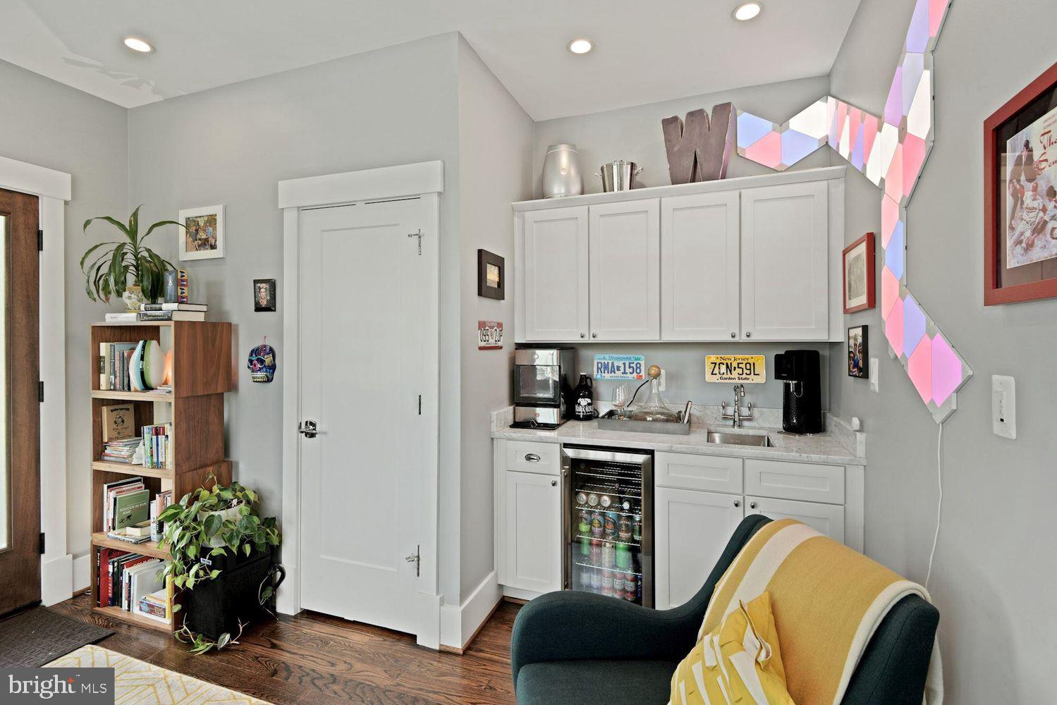 509 FRANKLIN STREET NE 1