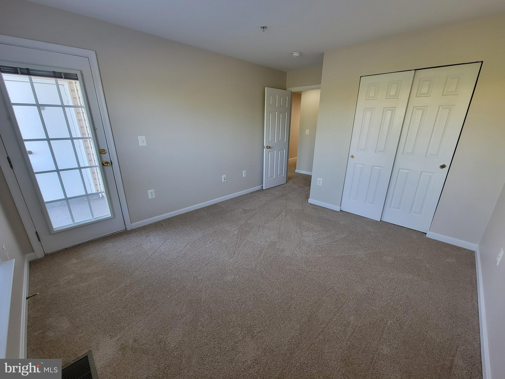 POWELLS RUN VILLAGE COND - Residential Lease