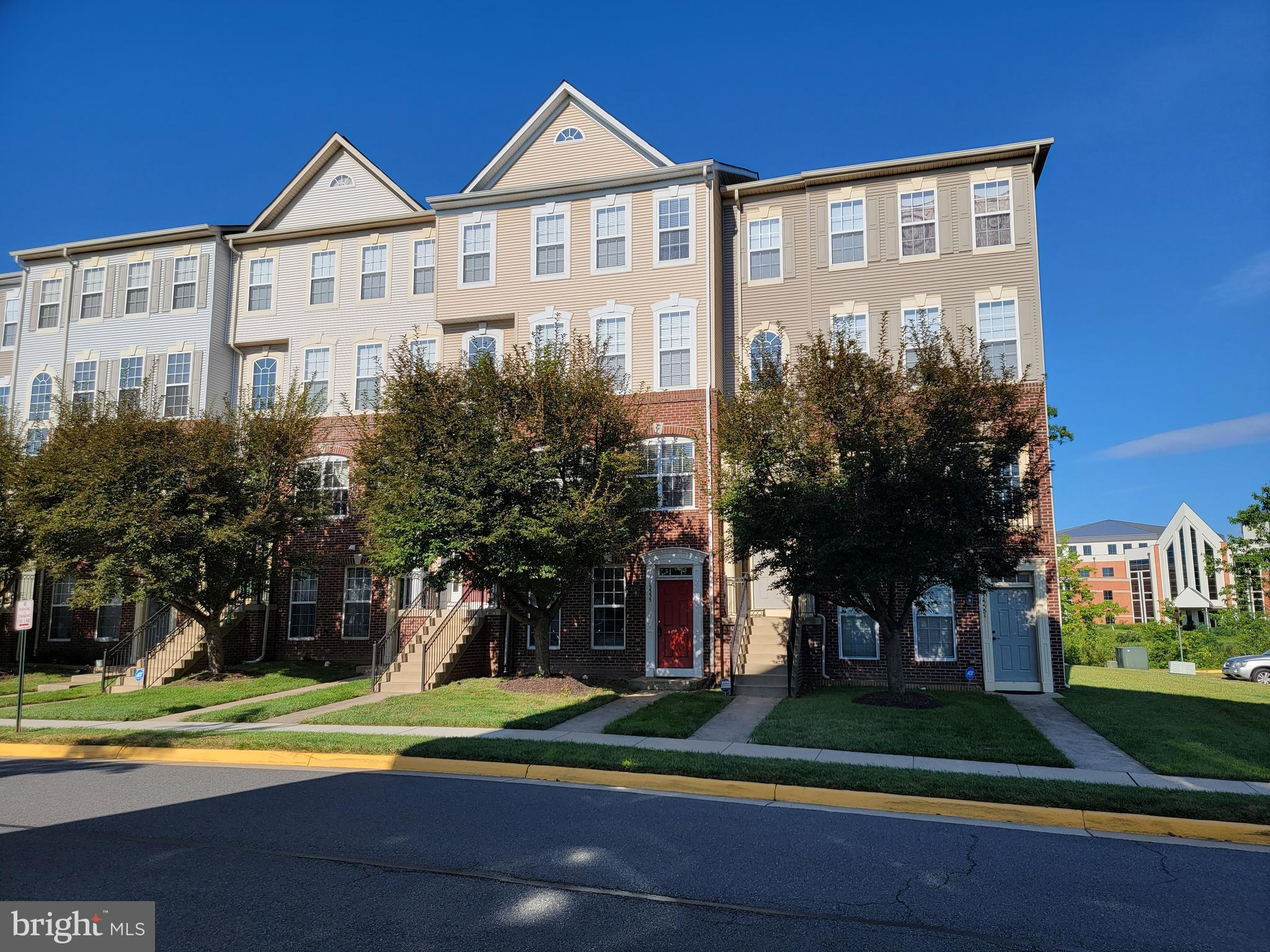 POWELLS RUN VILLAGE COND - Residential Lease