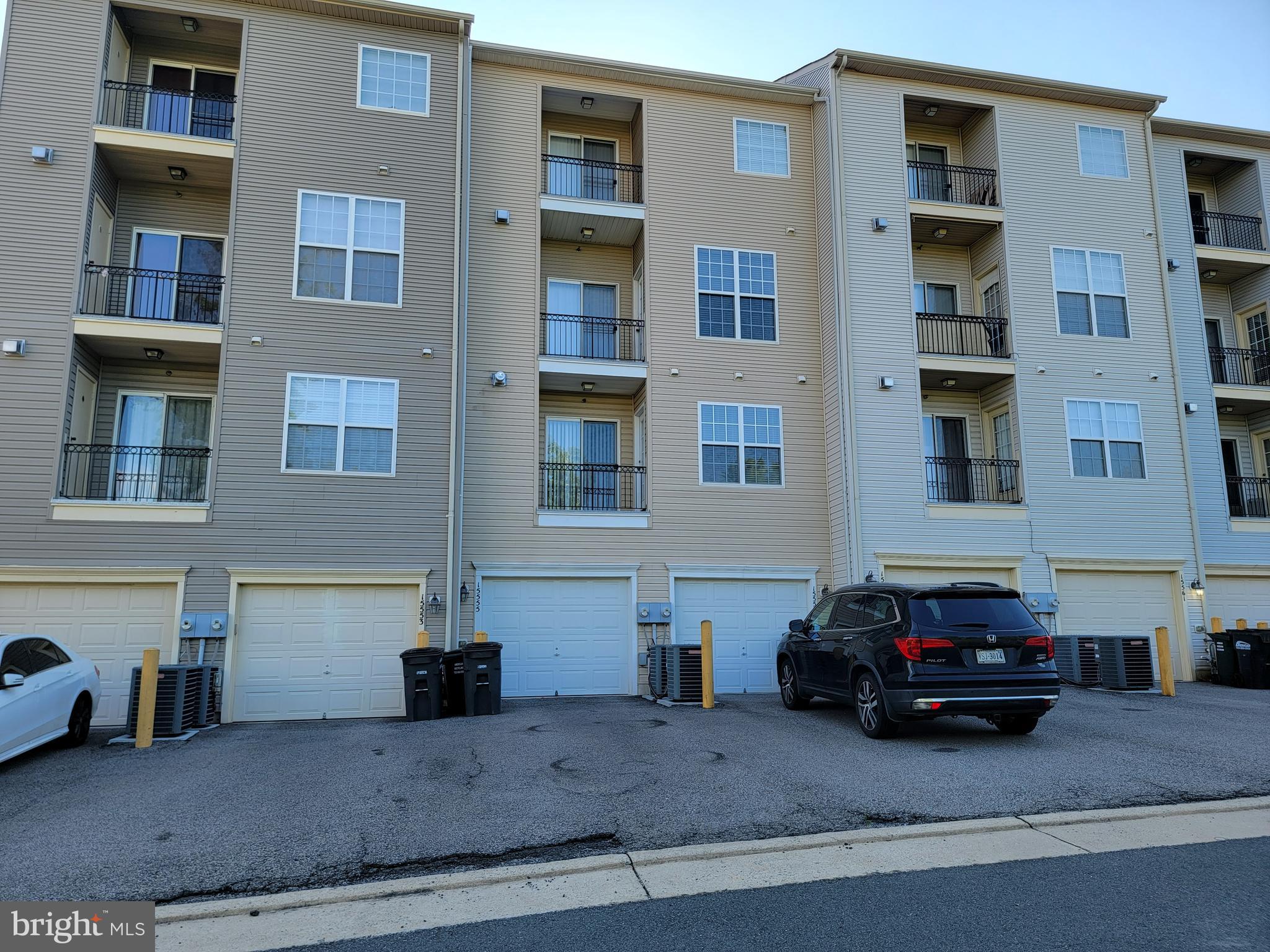 POWELLS RUN VILLAGE COND - Residential Lease