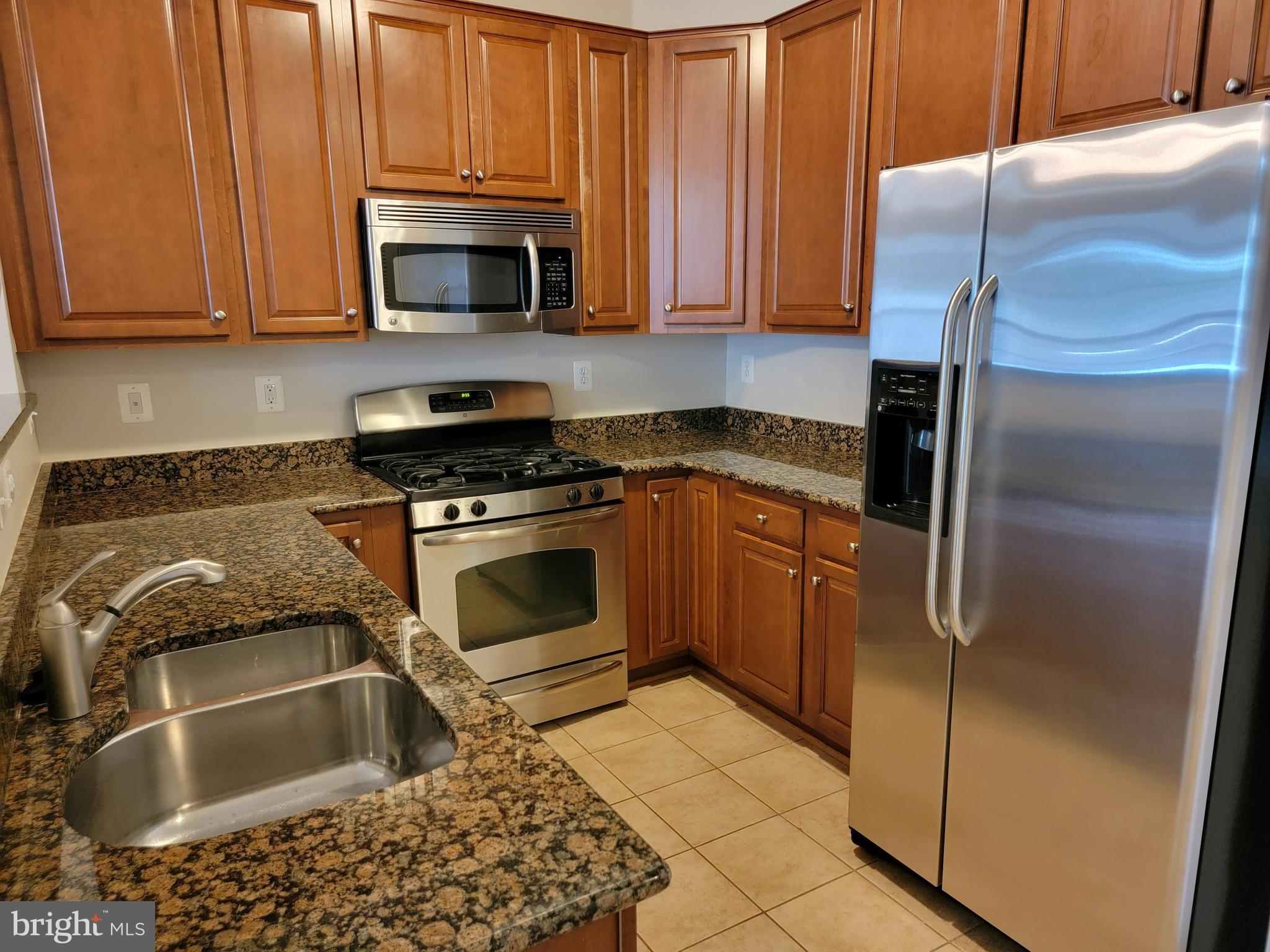 POWELLS RUN VILLAGE COND - Residential Lease