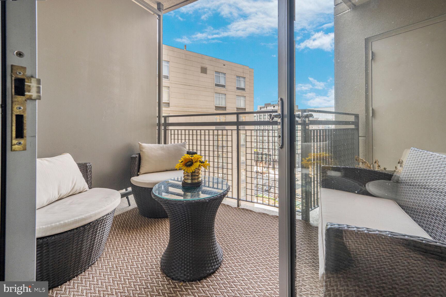 555 MASSACHUSETTS AVENUE NW 1215