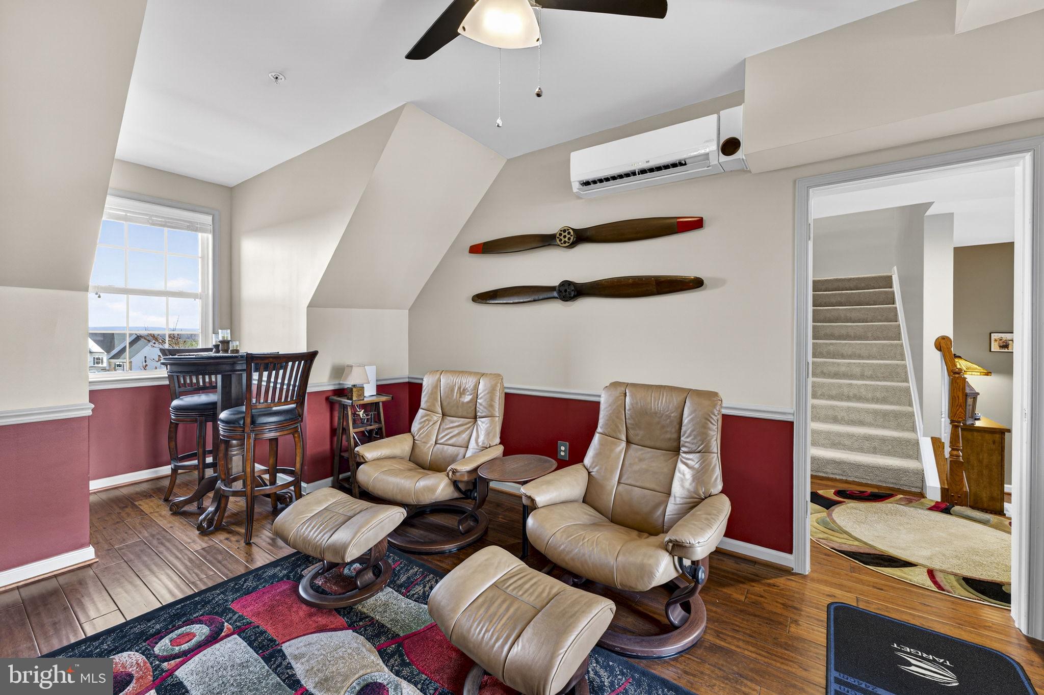 42553 SUNSET RIDGE SQUARE