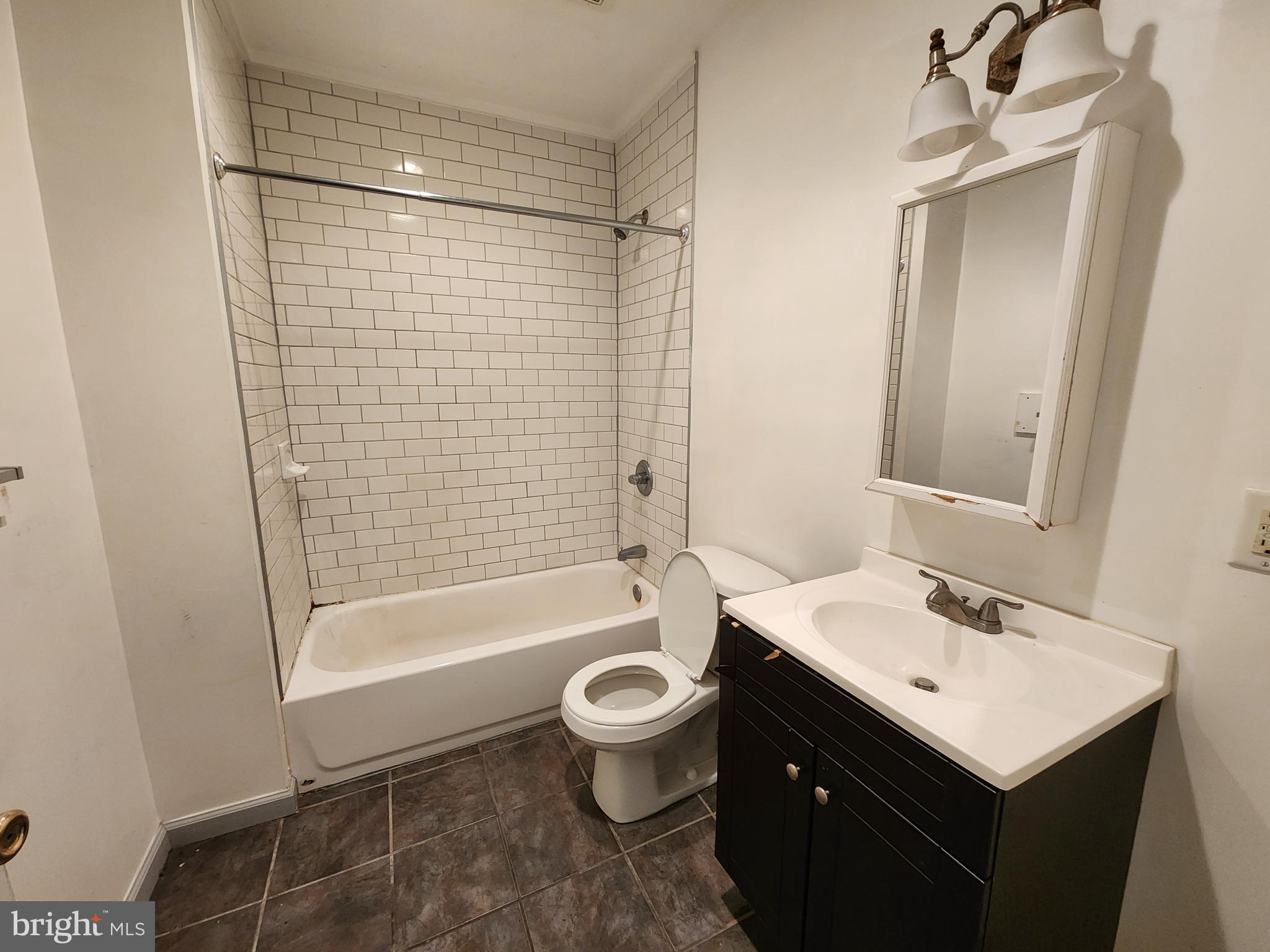BROADWAY EAST - Residential