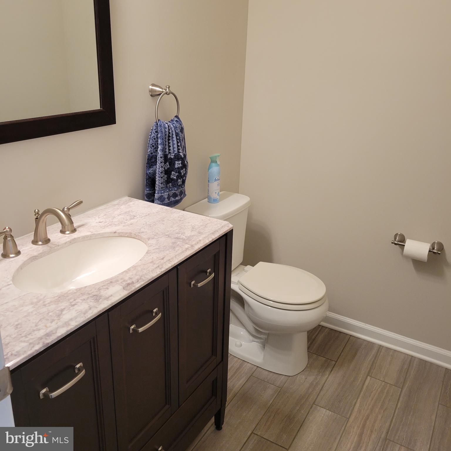 QUAIL RUN CONDOS - Residential