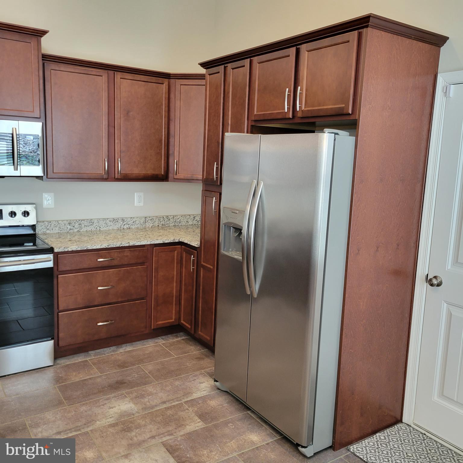 QUAIL RUN CONDOS - Residential