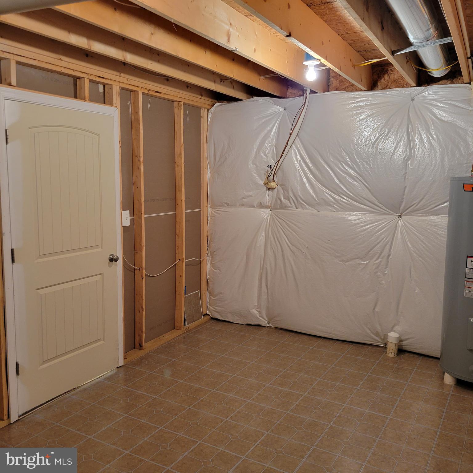 QUAIL RUN CONDOS - Residential