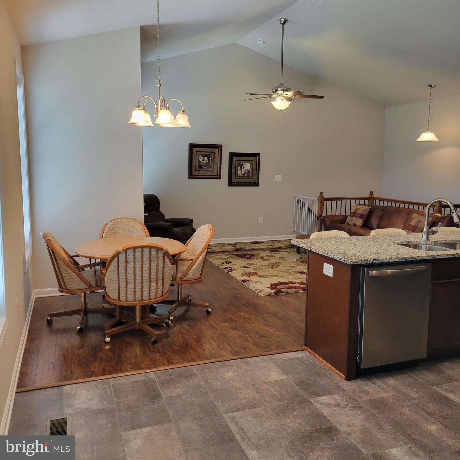 QUAIL RUN CONDOS - Residential