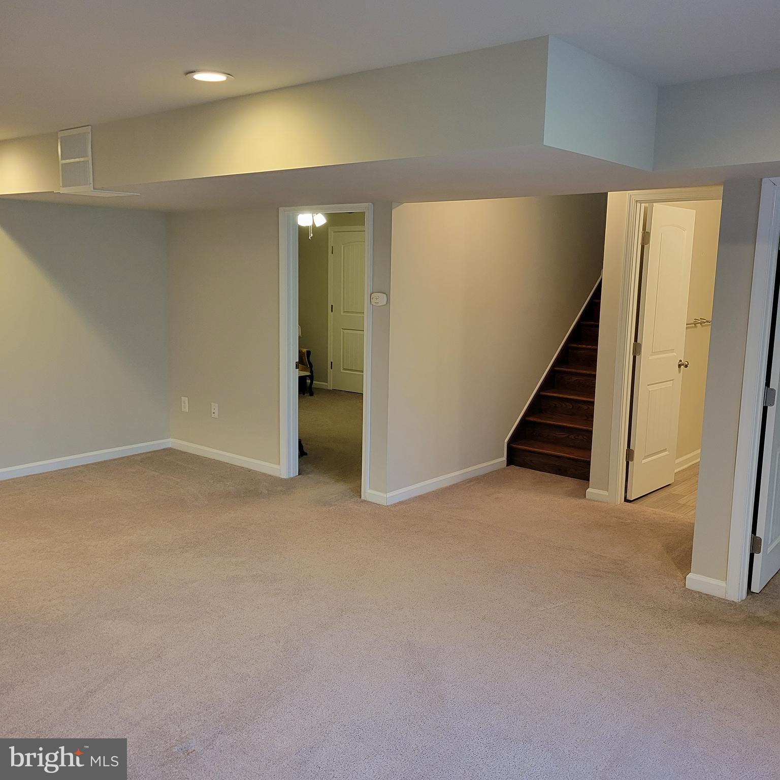 QUAIL RUN CONDOS - Residential