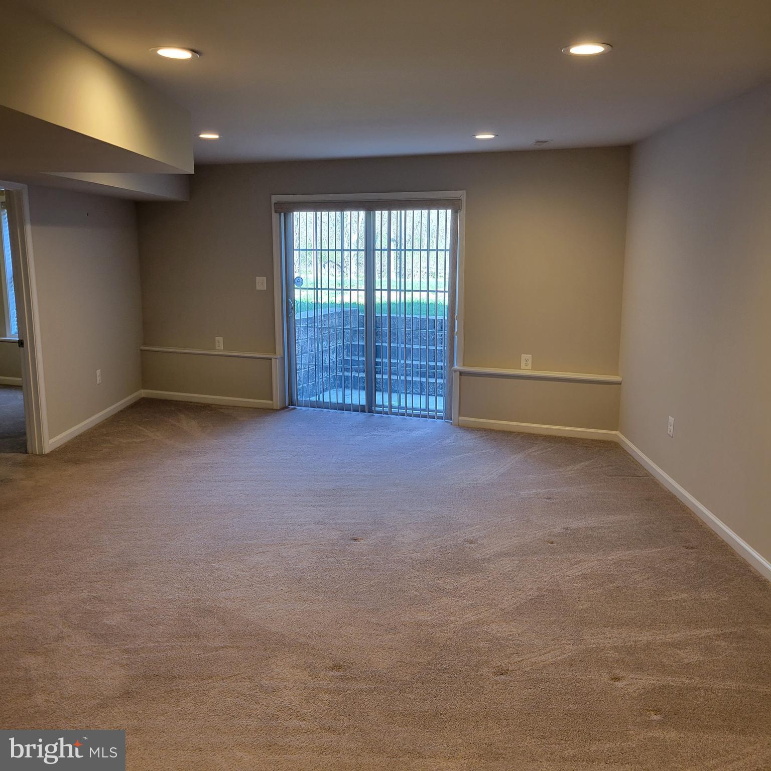 QUAIL RUN CONDOS - Residential