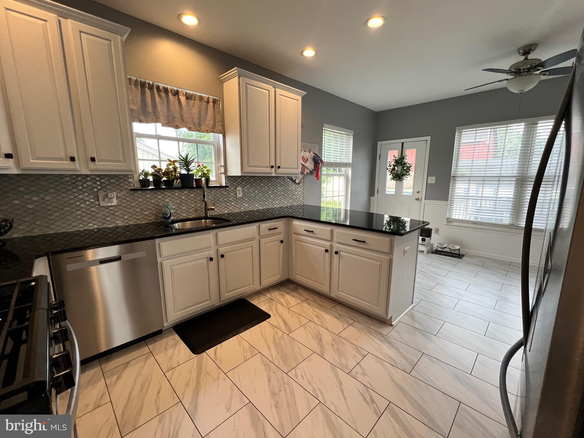 SOMERTON - Residential