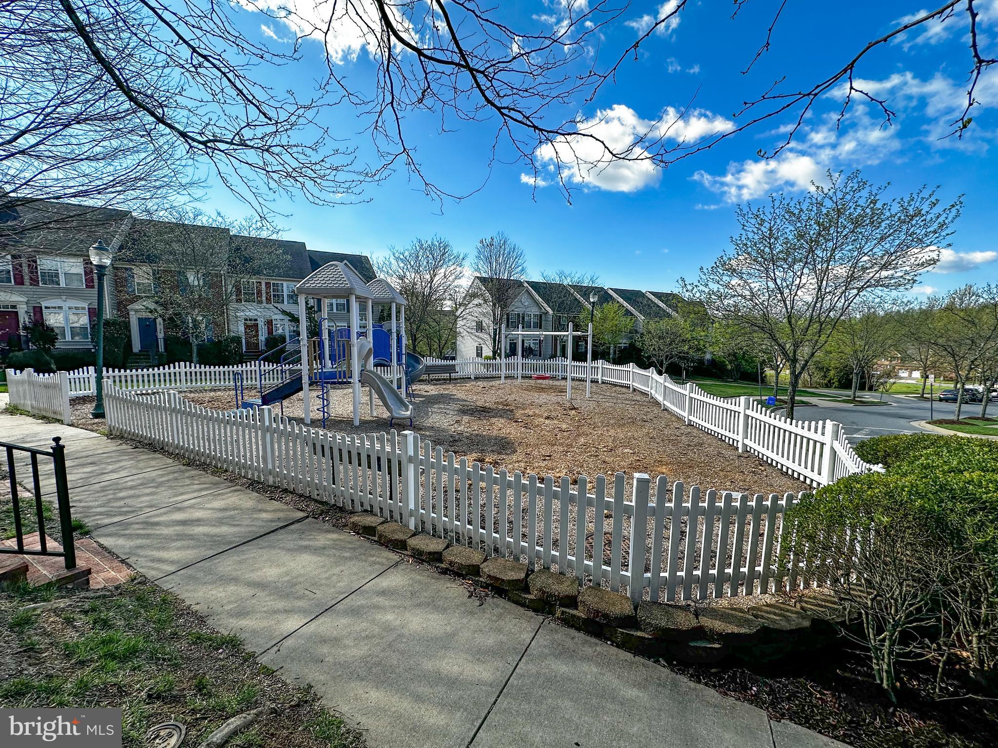 GREENWAY VILLAGE - Residential