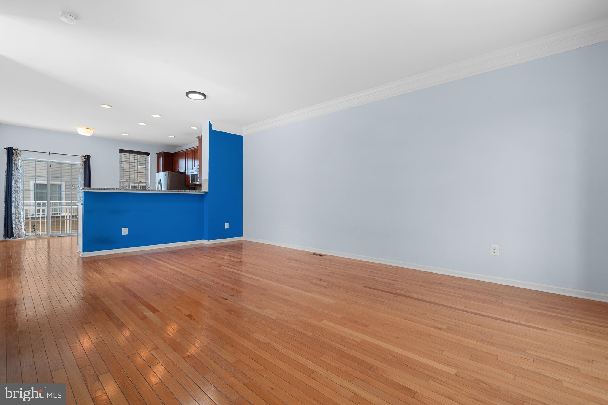 SOUTH RIDING - Residential