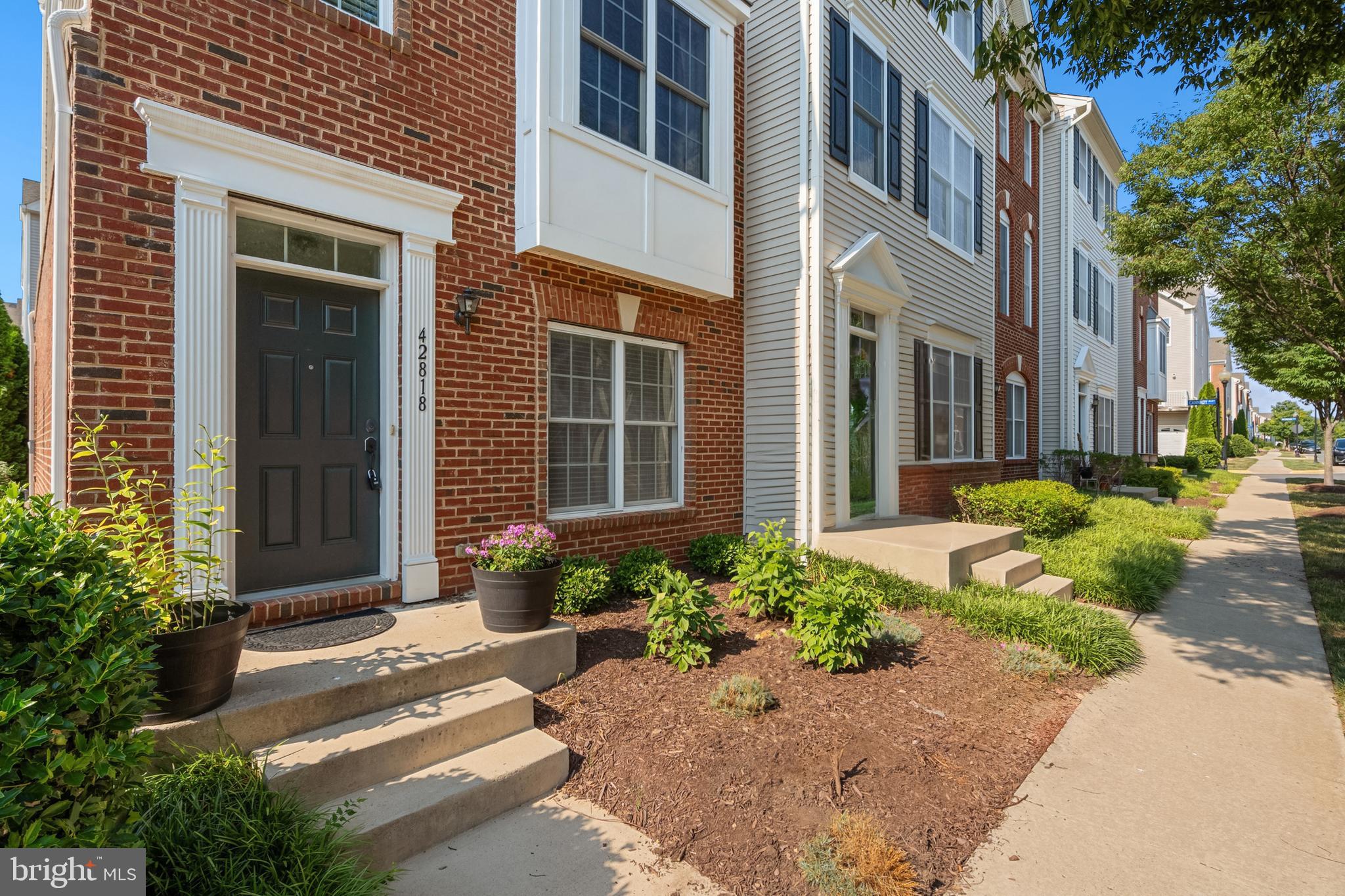 SOUTH RIDING - Residential