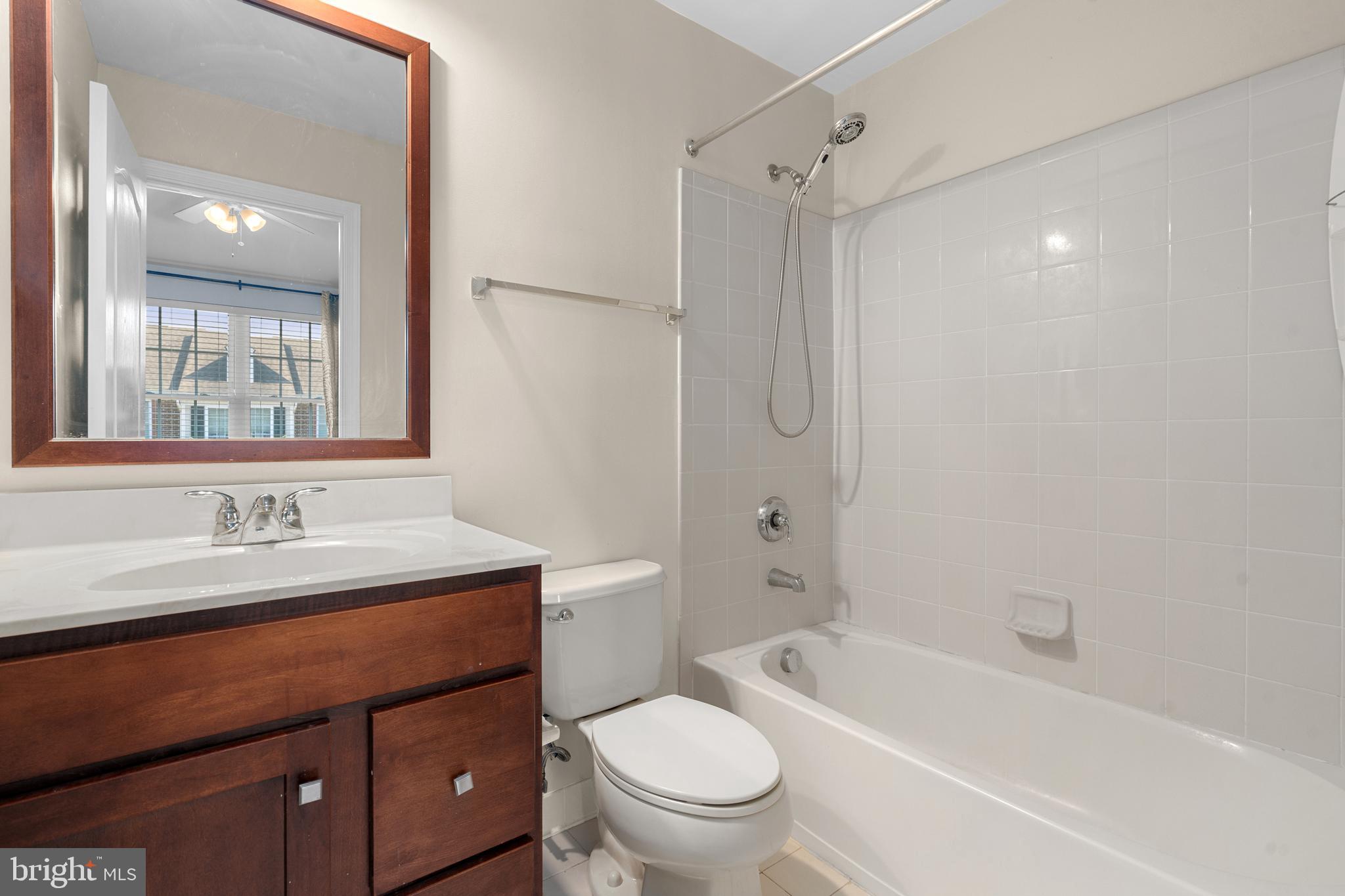 SOUTH RIDING - Residential