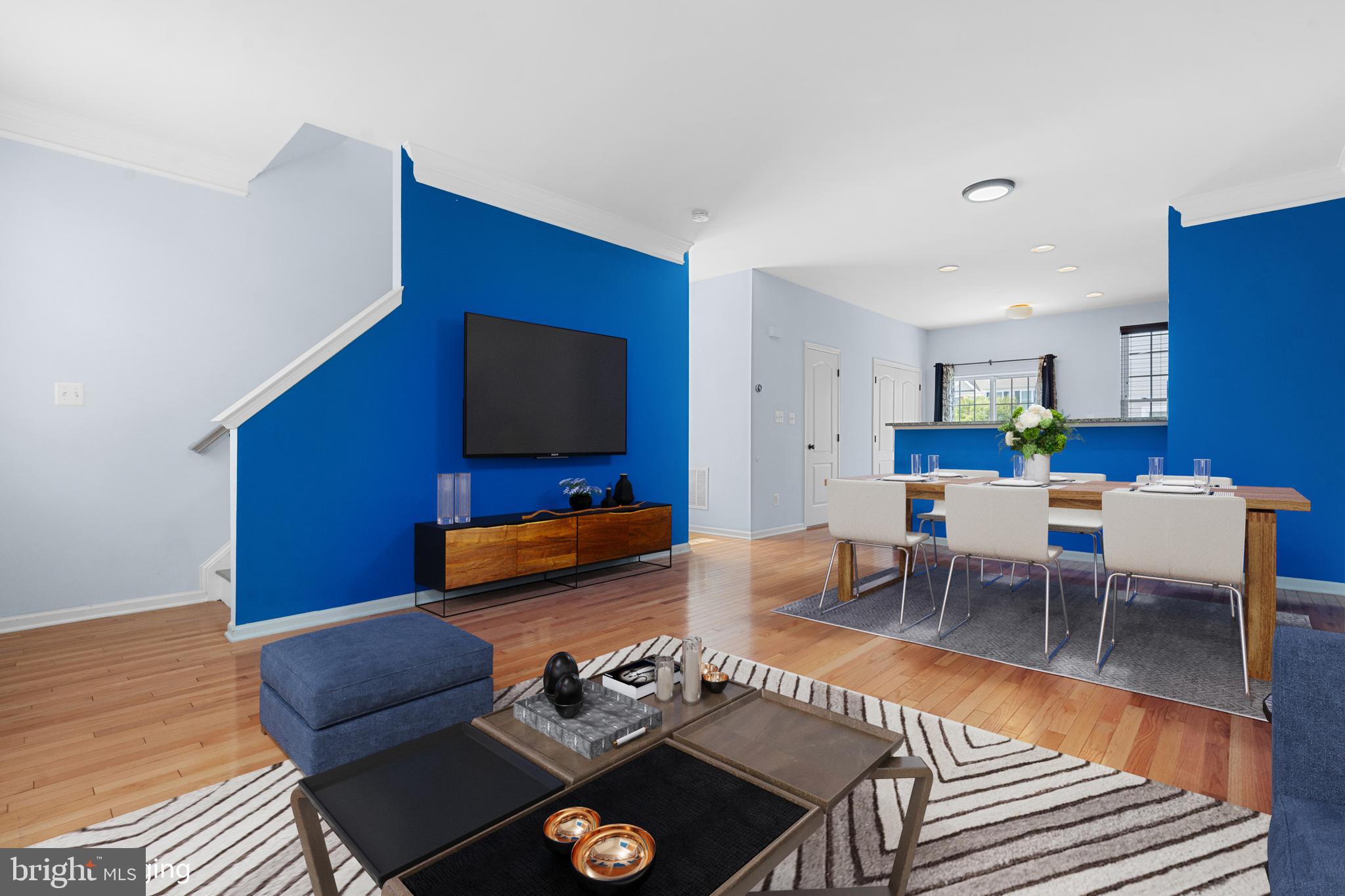 SOUTH RIDING - Residential