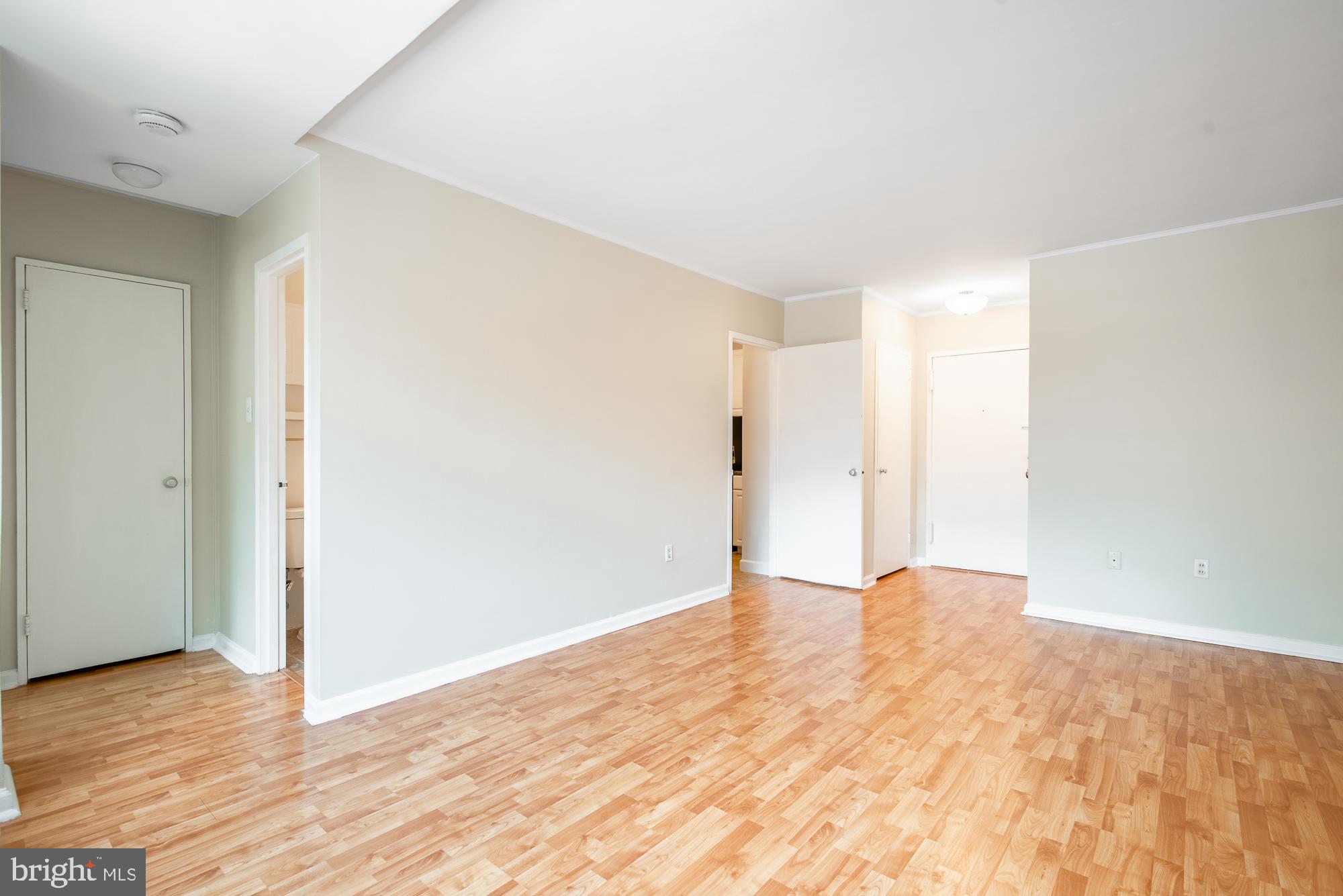 RIVER PLACE EAST - Residential