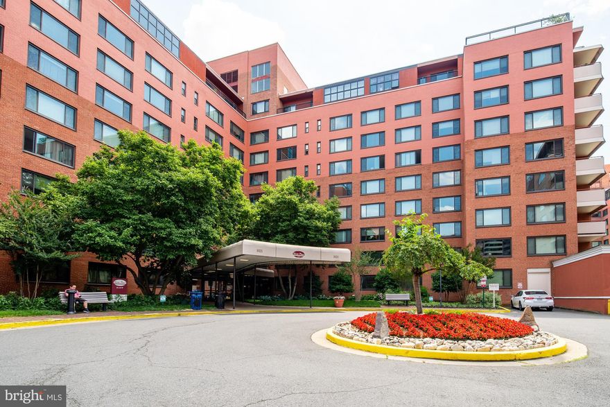 Welcome to unit 917 in River Place East - a sunny and bright 1 bedroom coop located in the heart of Rosslyn! This spacious interior includes an open concept main living space, fresh paint, brand new carpeting and light fixture with ceiling fan in the bedroom, and a walk-in kitchen with a gas range. All your utilities are included in the monthly coop fee. Indulge in the resort-like community amenities that await you at every turn. Take a refreshing dip in the expansive outdoor pool, unwind in the inviting hot tub or sauna, or sweat it out in the state-of-the-art fitness center. Relax with friends in the community spaces including a billiards space. Need to run errands? Look no further than the on-site convenience store and barber shop, conveniently located just steps away. The location cannot be beat! Conveniently located within blocks of the Rosslyn metro, commuting will be seamless to DC or other parts of the DMV. Investor friendly! Schedule a tour of this move-in ready home today! OFFER DEADLINE FRIDAY 10/6 12PM!