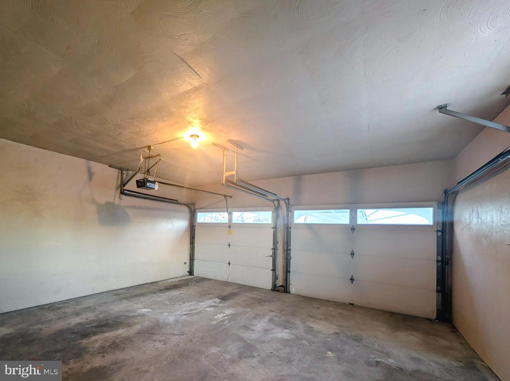 PENNBROOKE MANOR - Residential