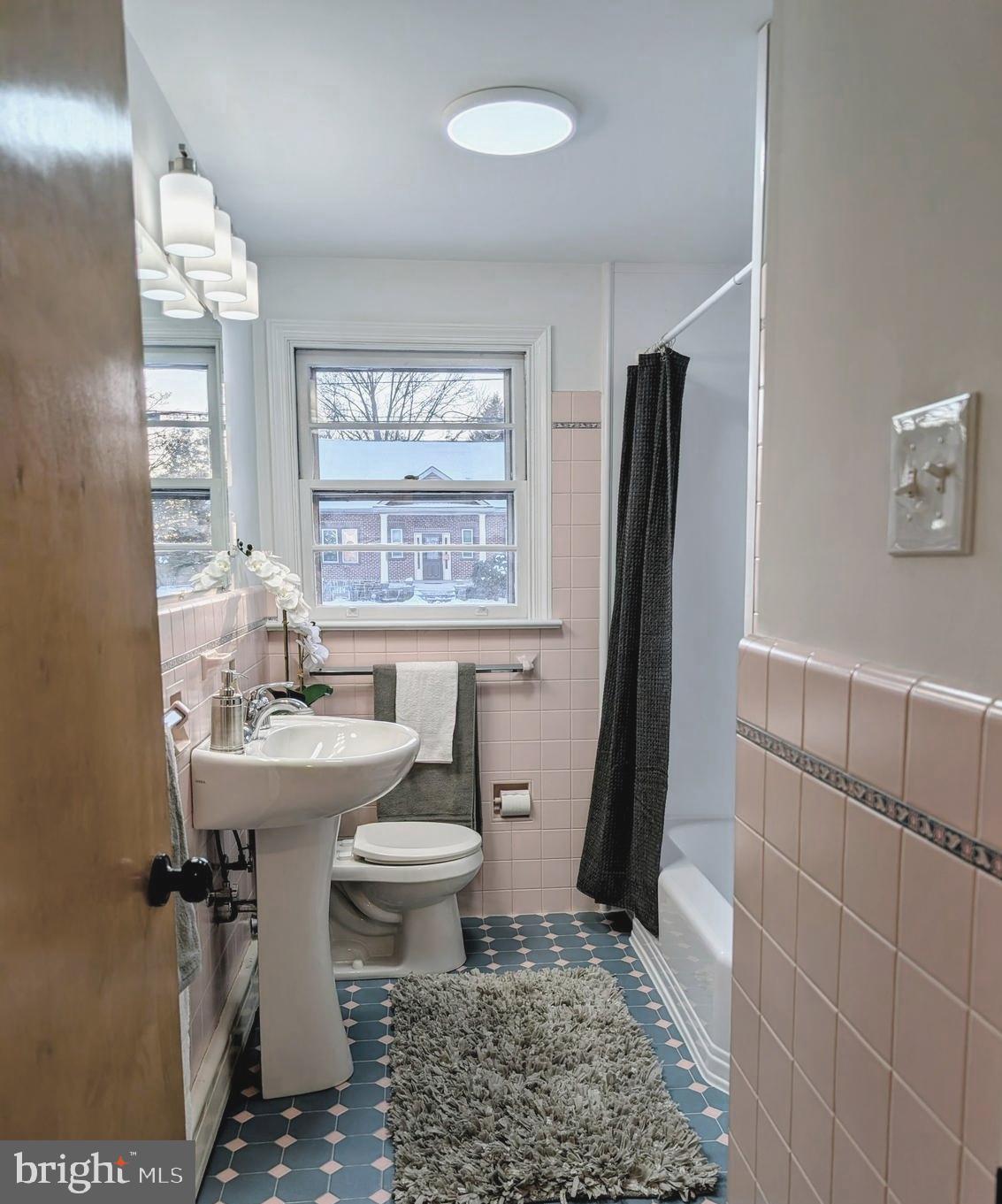 PENNBROOKE MANOR - Residential