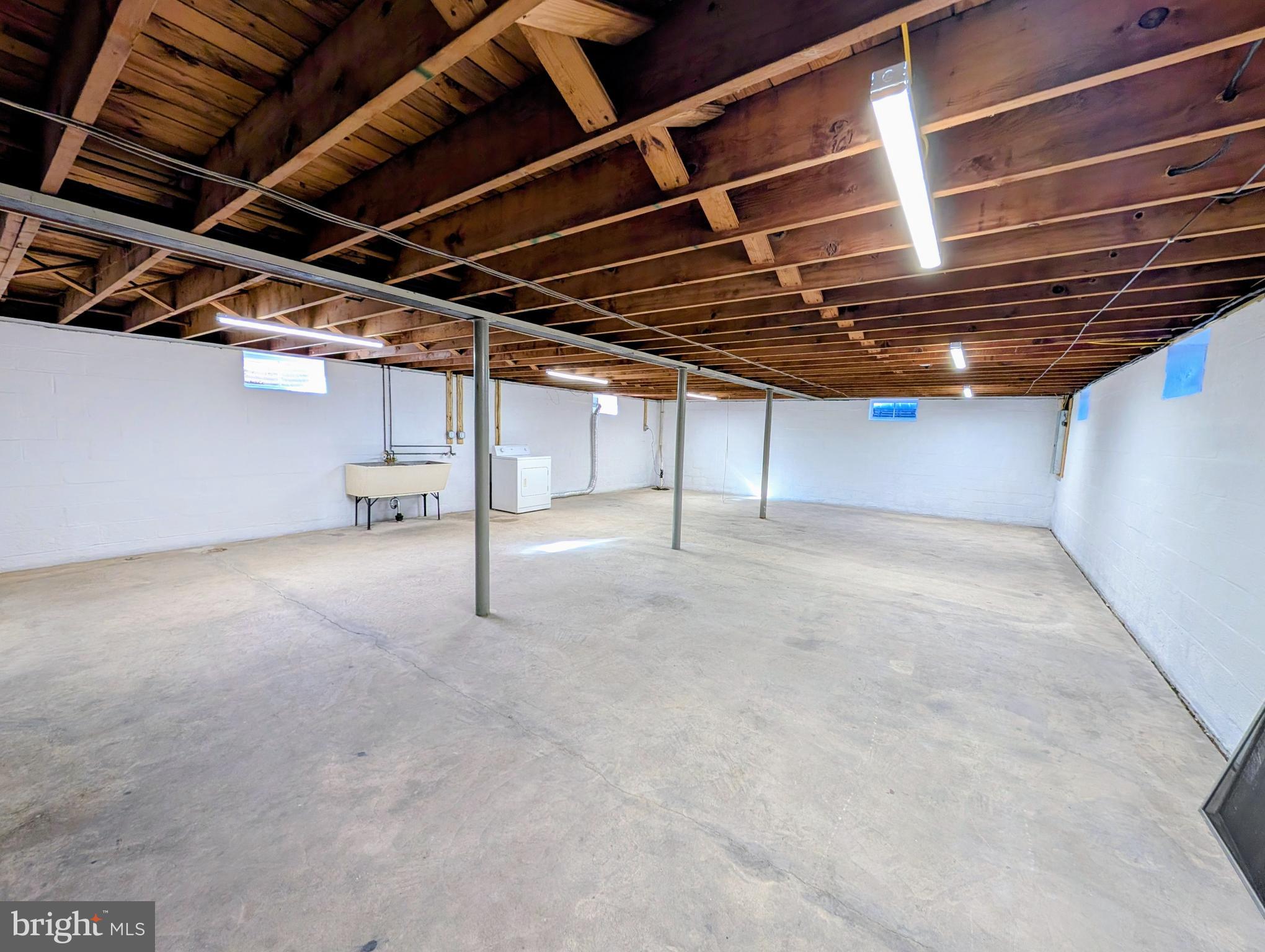 PENNBROOKE MANOR - Residential