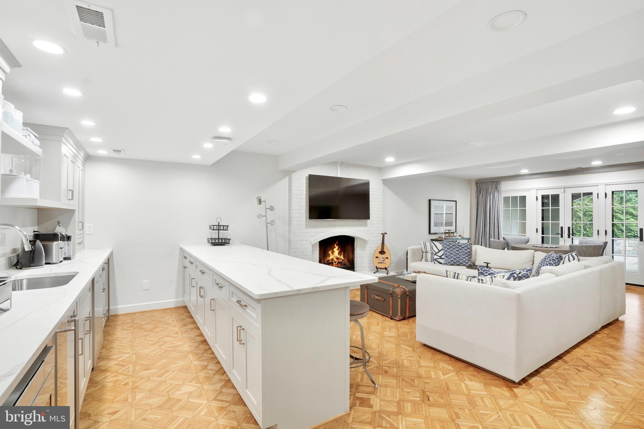 EVERMAY - Residential