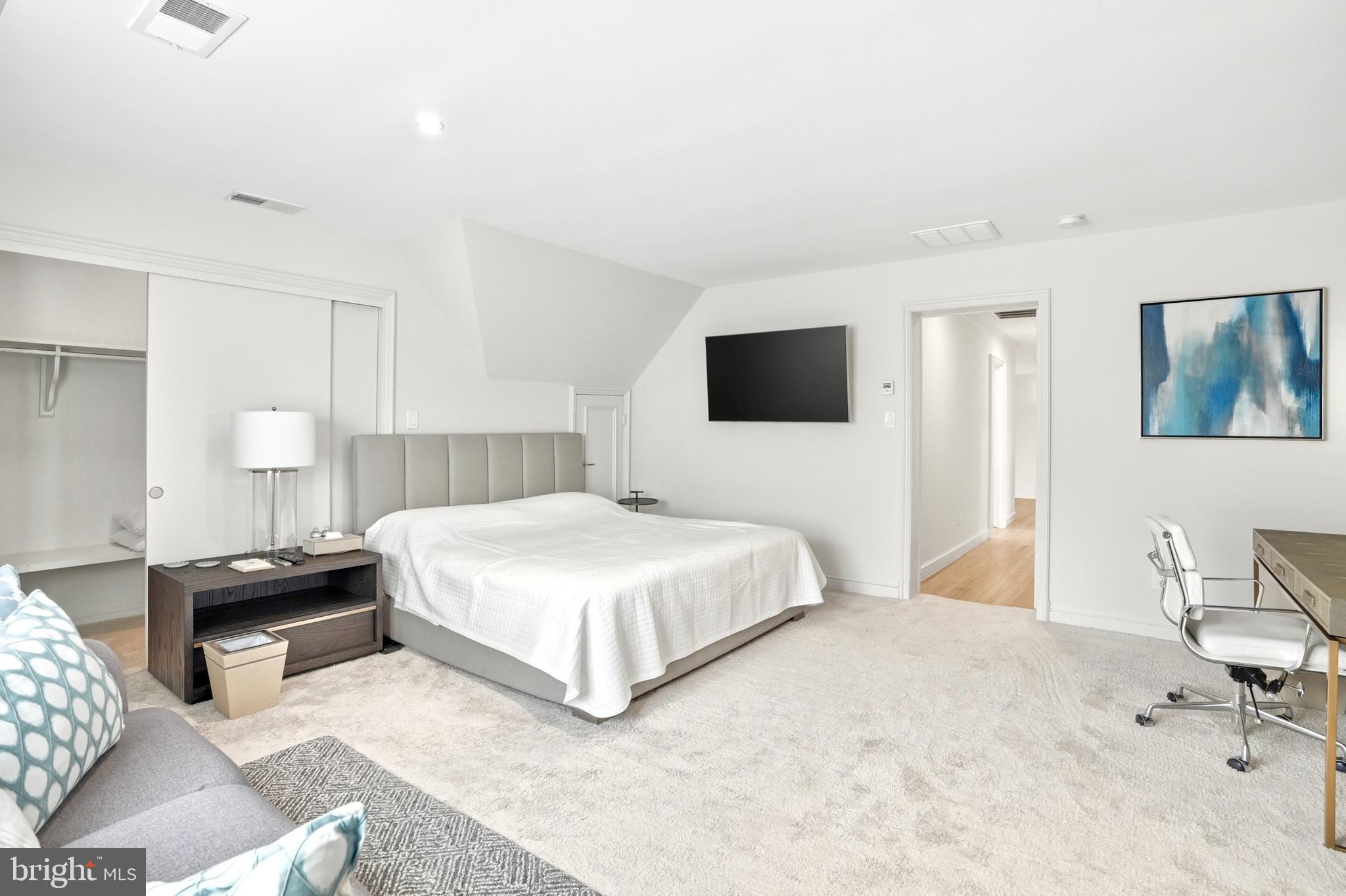 EVERMAY - Residential