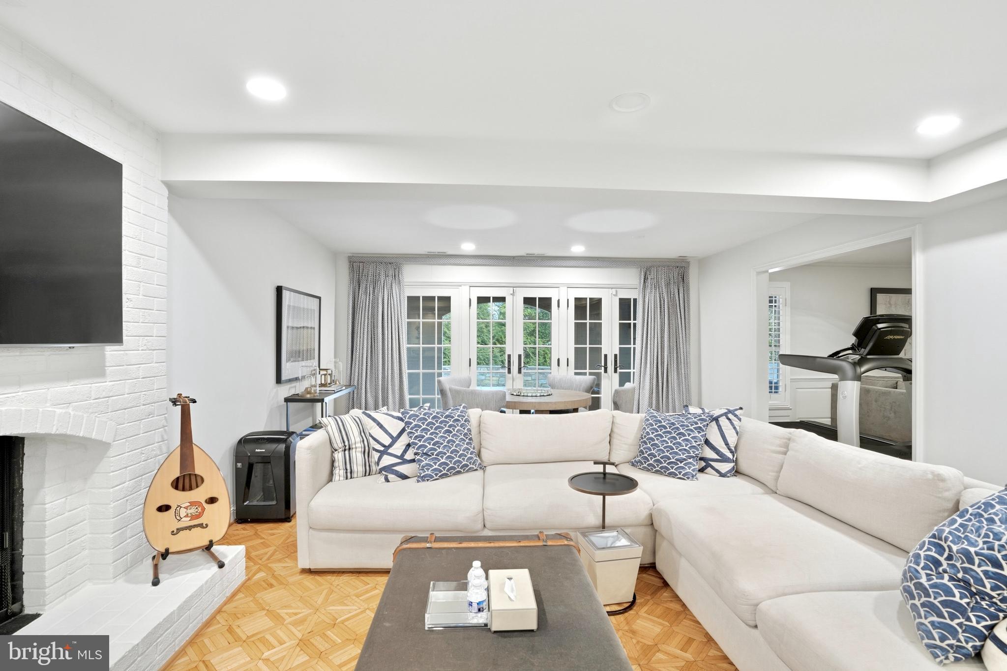 EVERMAY - Residential