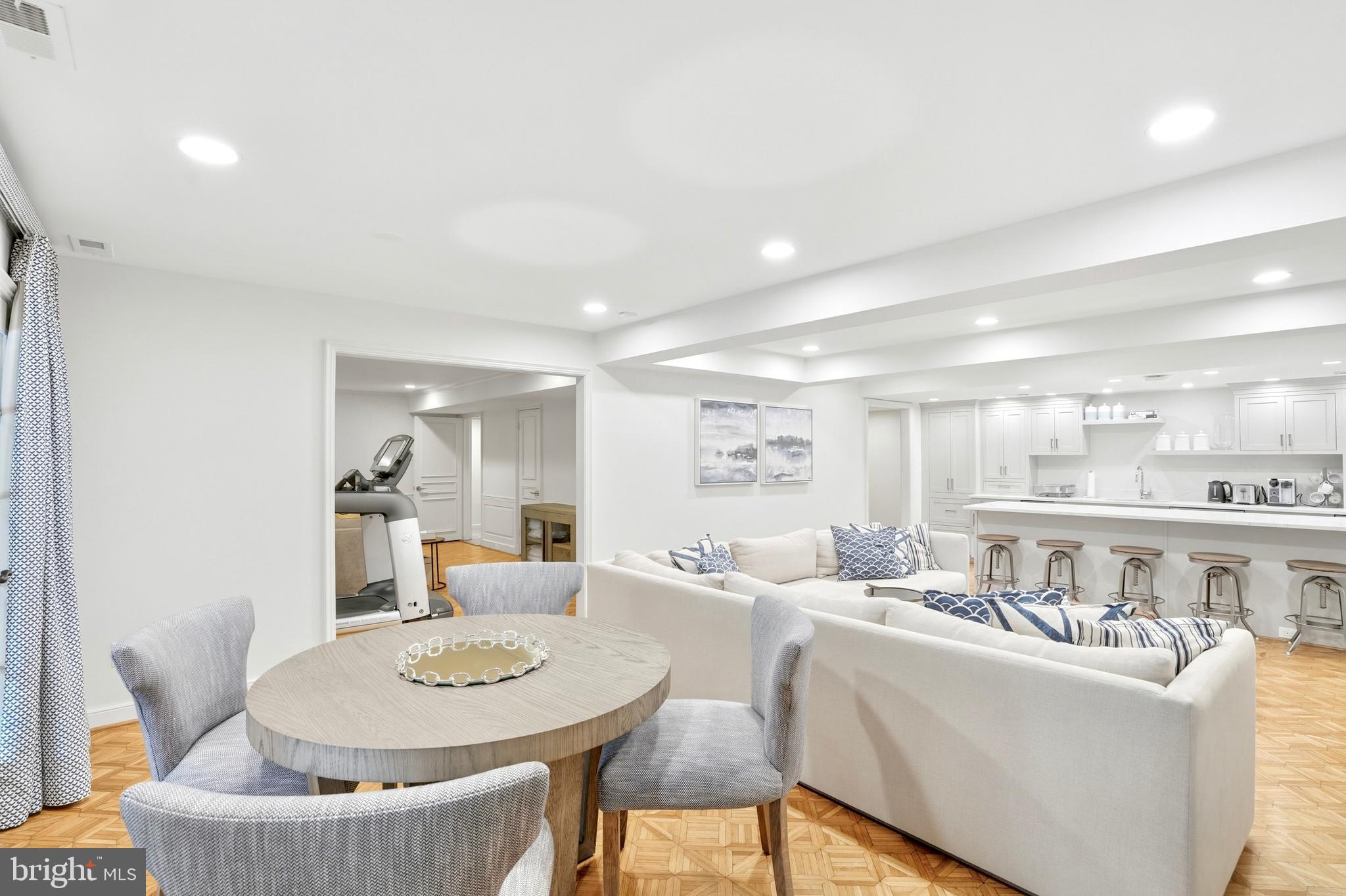 EVERMAY - Residential