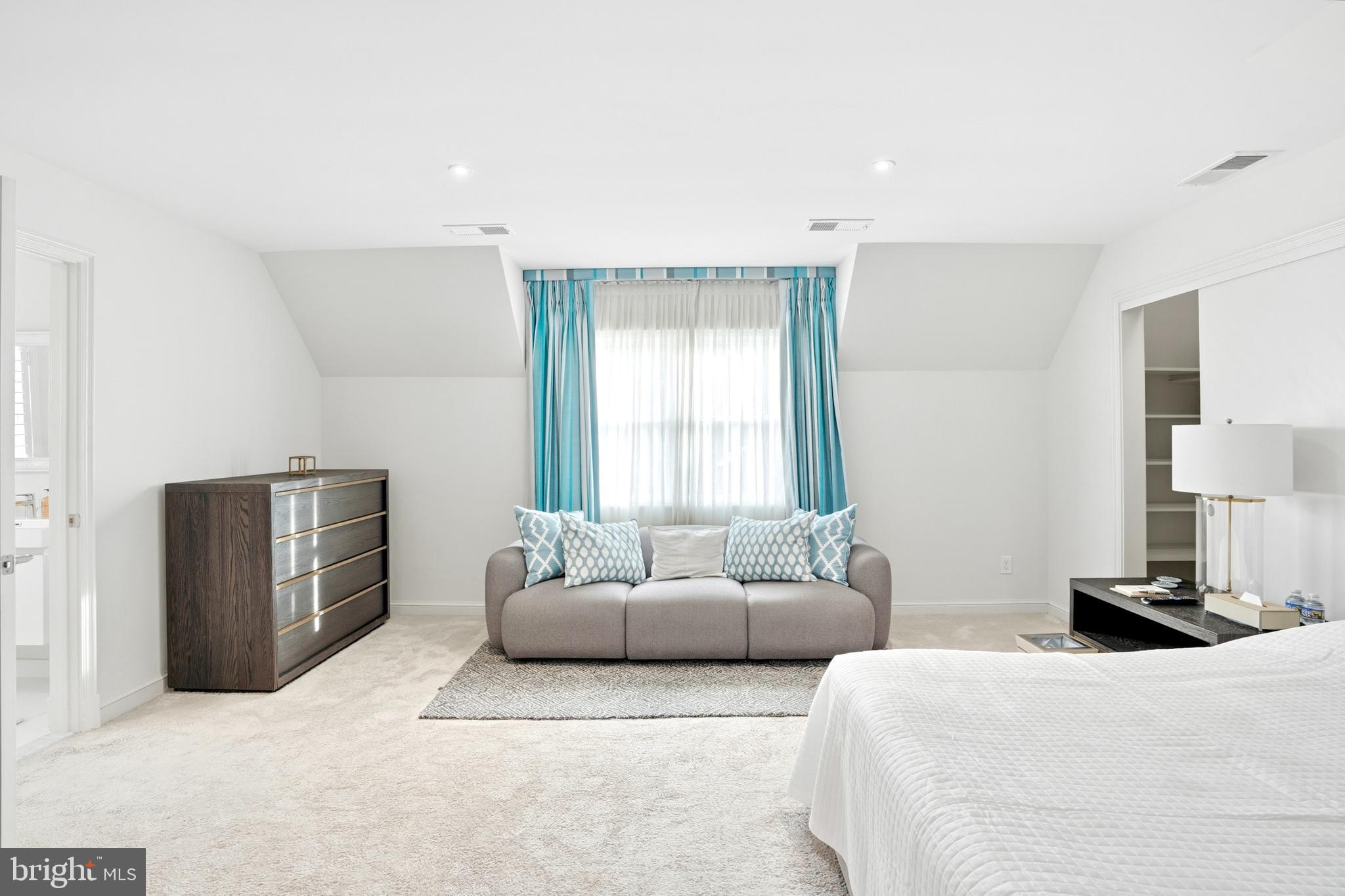 EVERMAY - Residential