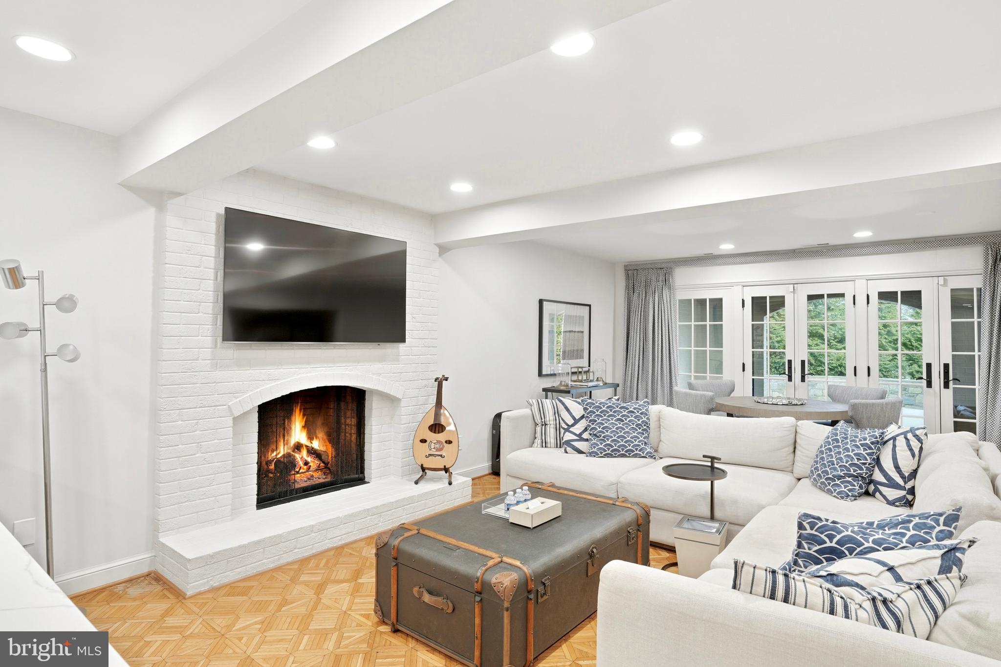 EVERMAY - Residential